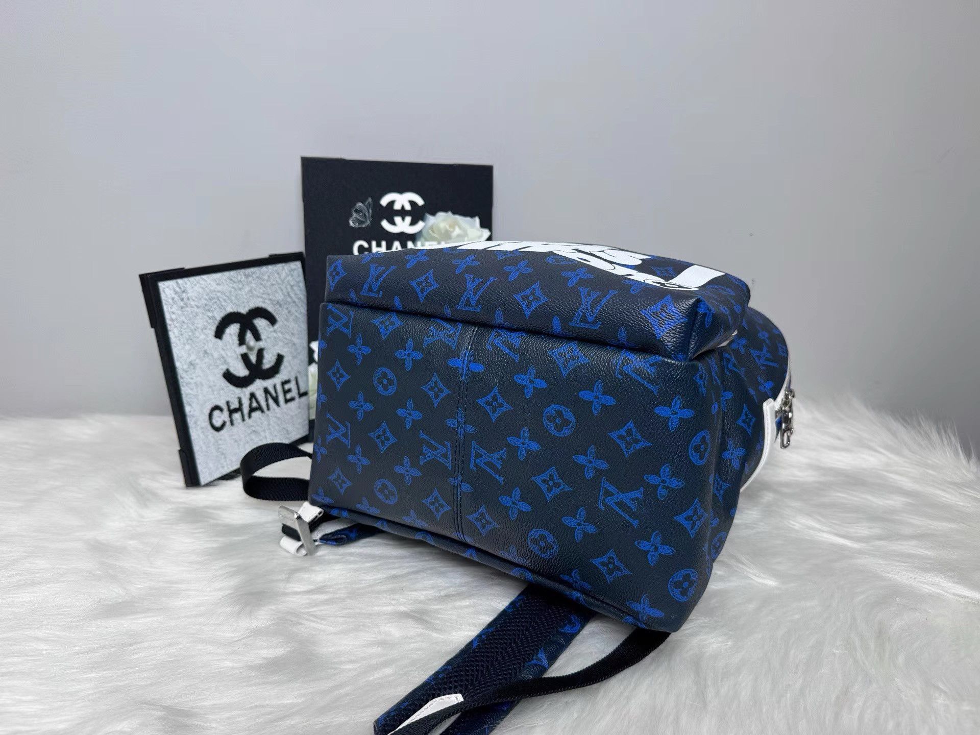 Louis Vuitton Louis Vuitton Colorblock Monogram Daypack K36 Size ONE SIZE - 3 Thumbnail