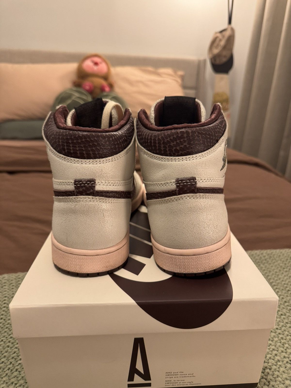 Jordan Brand Jordan 1 x A Ma Maniere Size US 9 / EU 42 - 5 Thumbnail