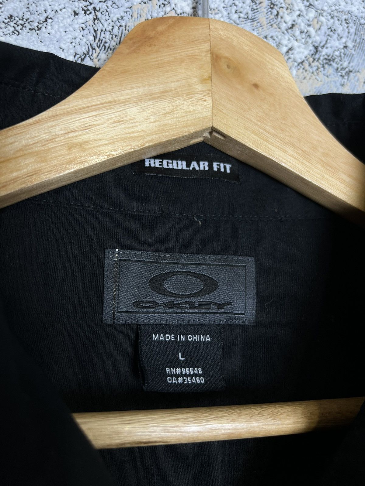 Oakley Vintage Oakley Button Up Shirt Black Man’s Size US M / EU 48-50 / 2 - 4 Thumbnail