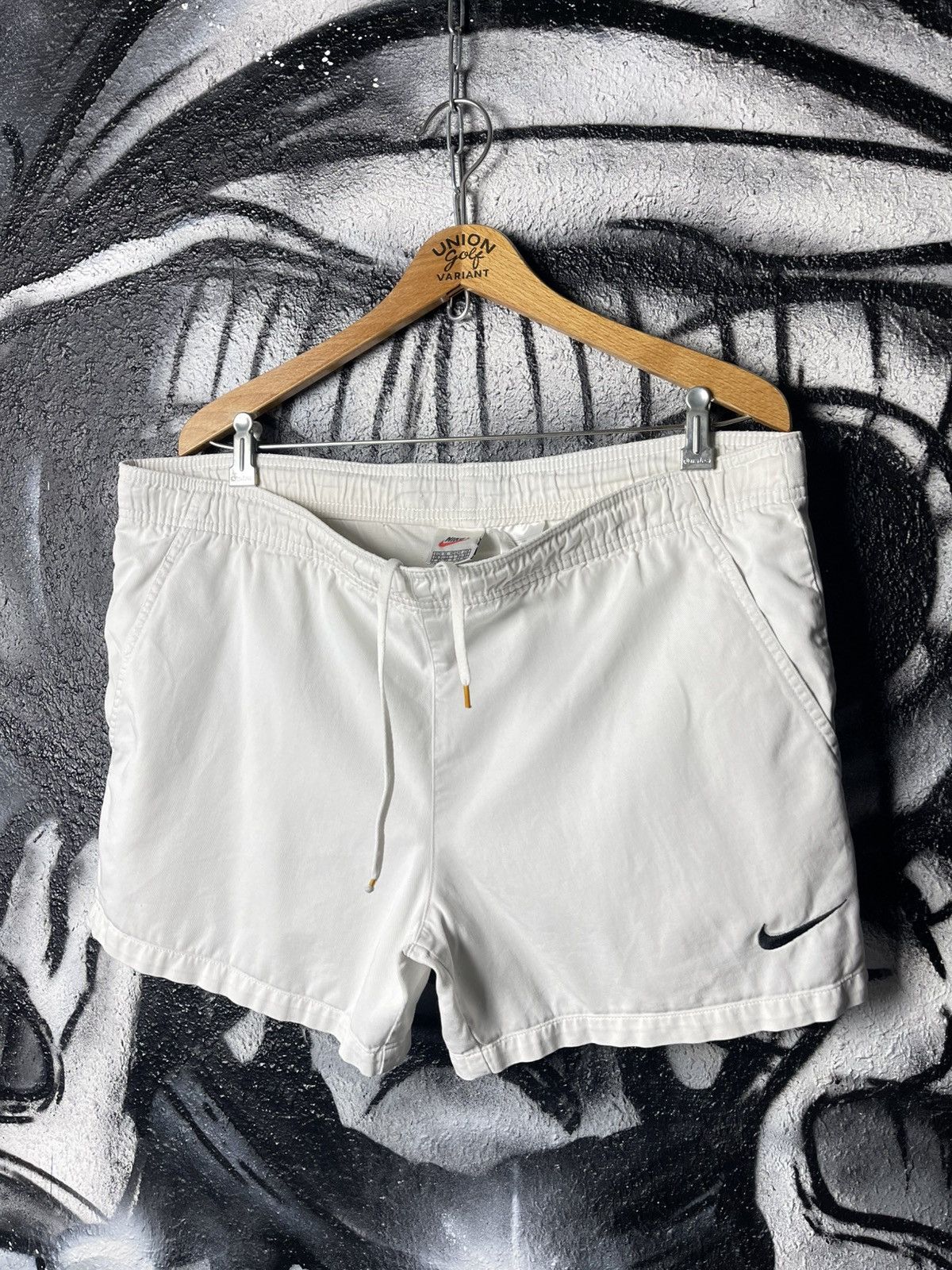 Nike Nike Vintage Cotton White Shorts Men’s Size M Size US 32 / EU 48 - 1 Thumbnail