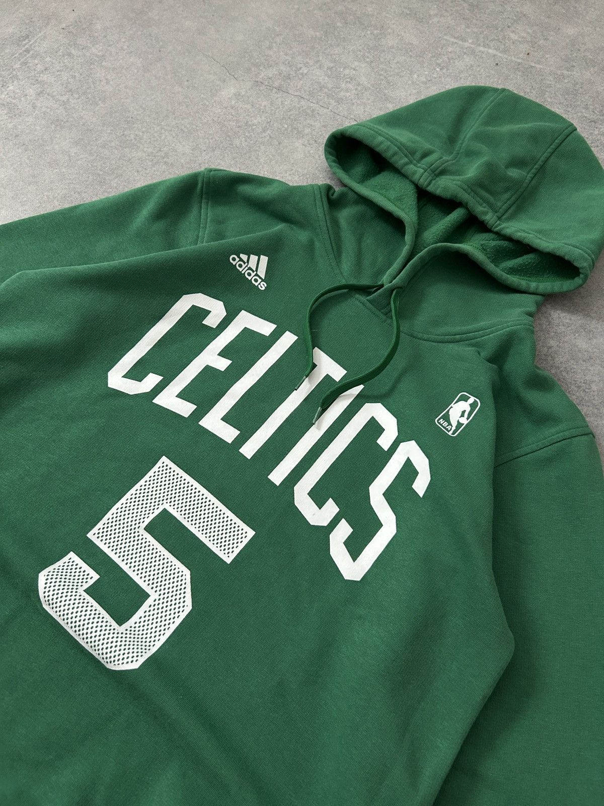 Adidas × NBA × Vintage Vintage Adidas Celtics 5 Carnett big logo hoodies Size US M / EU 48-50 / 2 - 4 Thumbnail