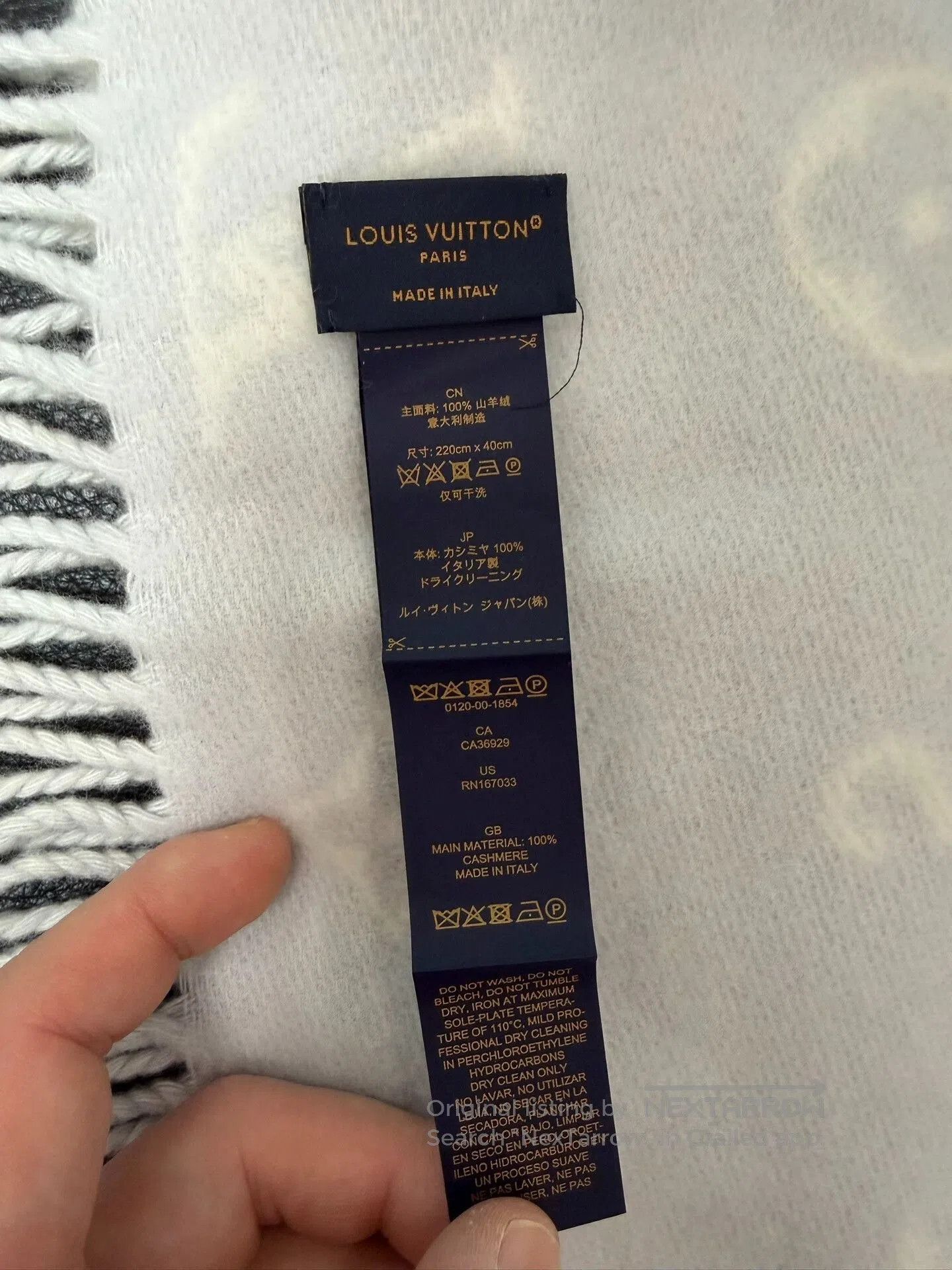 Louis Vuitton LV Small Logo Cashmere Scarf. Size ONE SIZE - 6 Thumbnail