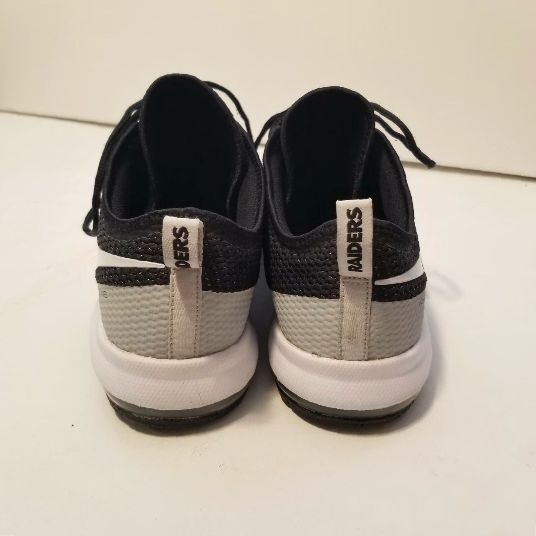 Nike Nike Flywire Mens Black Raiders Athletic Sneakers Size 14 Size US 14 / EU 47 - 6 Thumbnail
