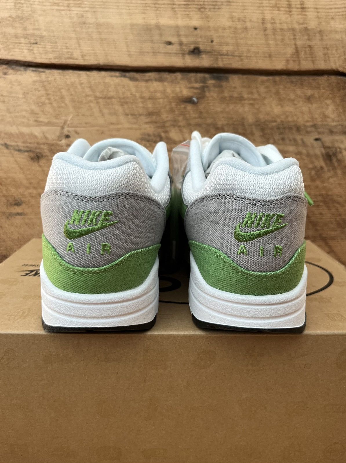 Nike × Patta Nike x Patta Air Max 1 Chlorophyll 20th Anniversary 2024 Size US 10 / EU 43 - 5 Thumbnail