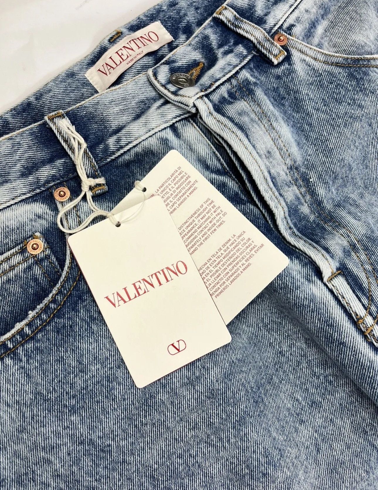 Valentino VALENTINO POCKET LOGO COTTON DENIM JEANS Size US 33 - 3 Thumbnail
