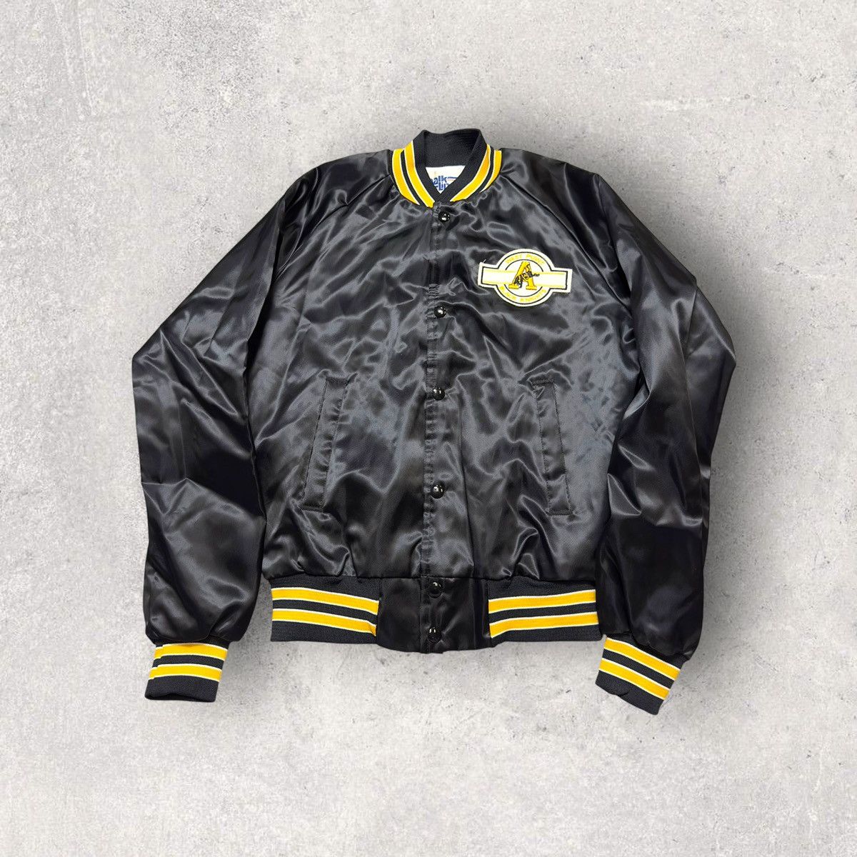 NCAA Vintage Army Black Knights bomber jacket Size US S / EU 44-46 / 1 - 1 Thumbnail