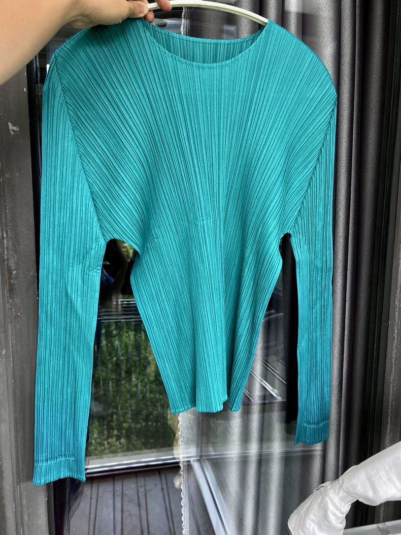 Issey Miyake issey miyake size:4 Emerald round neck and long sleeves 25 Size XXS / US 00 / IT 34 - 1 Thumbnail