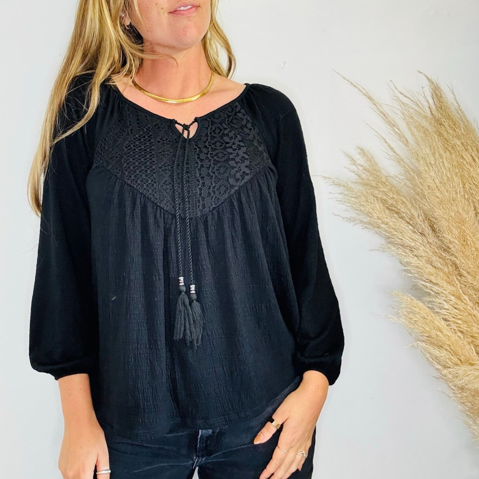 Vintage VINTAGE Black Lace Tassel Tie Blouse Top Boho Peasant Shirt Size S / US 4 / IT 40 - 7 Thumbnail