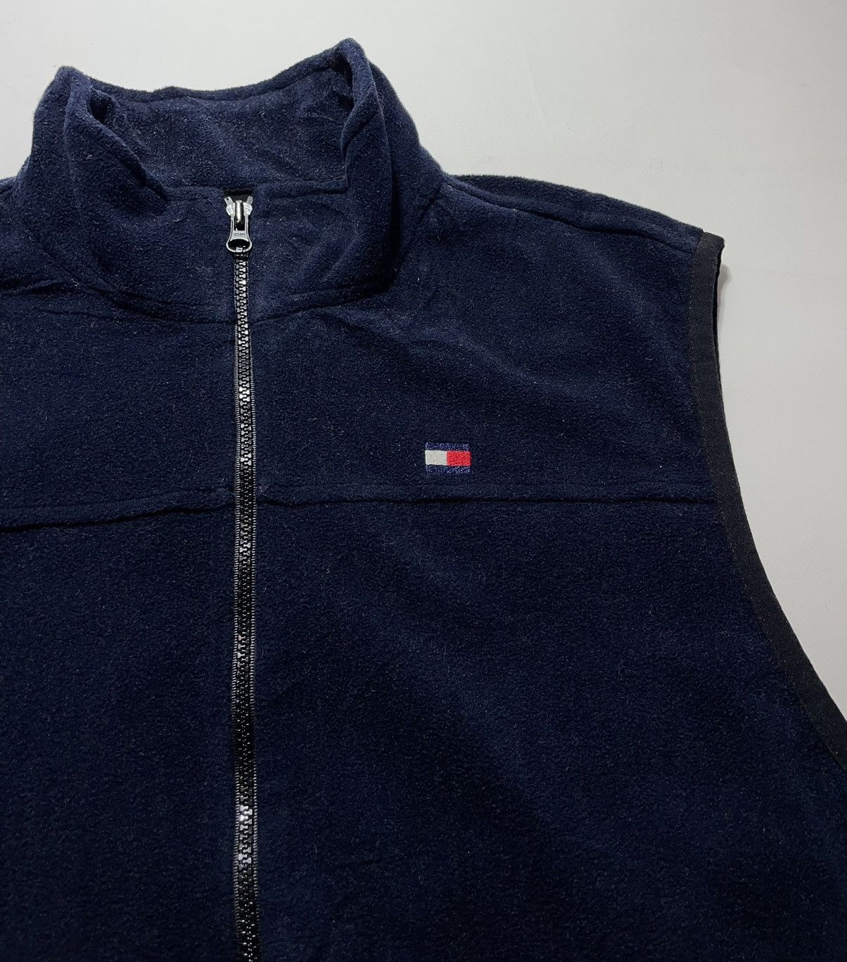 Tommy Hilfiger Vintage Tommy Hilfiger Fleece Vest Size US L / EU 52-54 / 3 - 4 Thumbnail