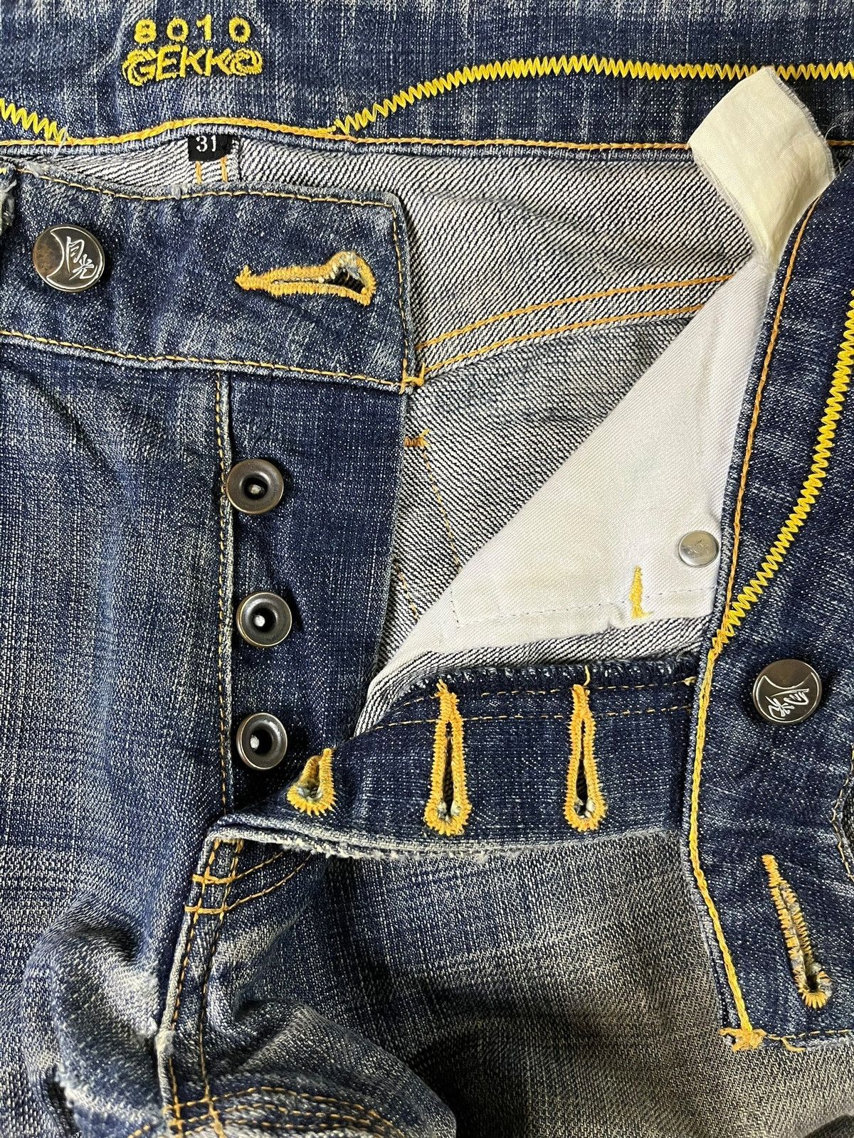 Japanese Brand Vintage Japanese Brand Mud Wash Rip Distressed Flare Jeans Size US 32 / EU 48 - 9 Thumbnail