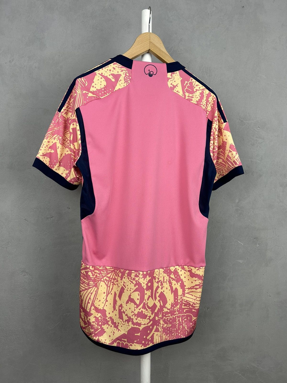 Adidas Leeds United third kit 2023/24 Adidas soccer jersey shirt Size US M / EU 48-50 / 2 - 6 Thumbnail