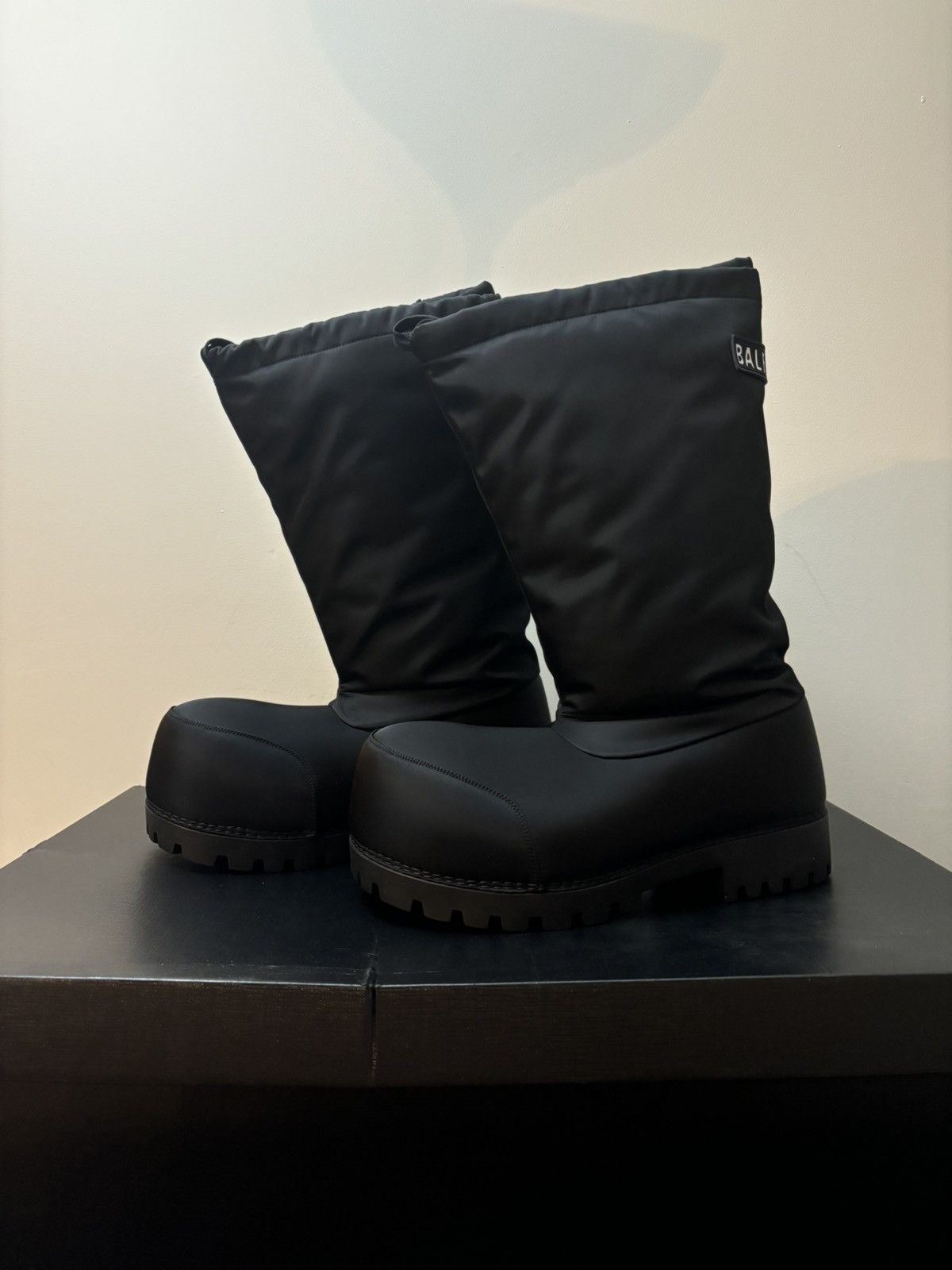 Balenciaga Balenciaga Alaska High Nylon Ski Boots Black Size US 11 / EU 44 - 1 Thumbnail