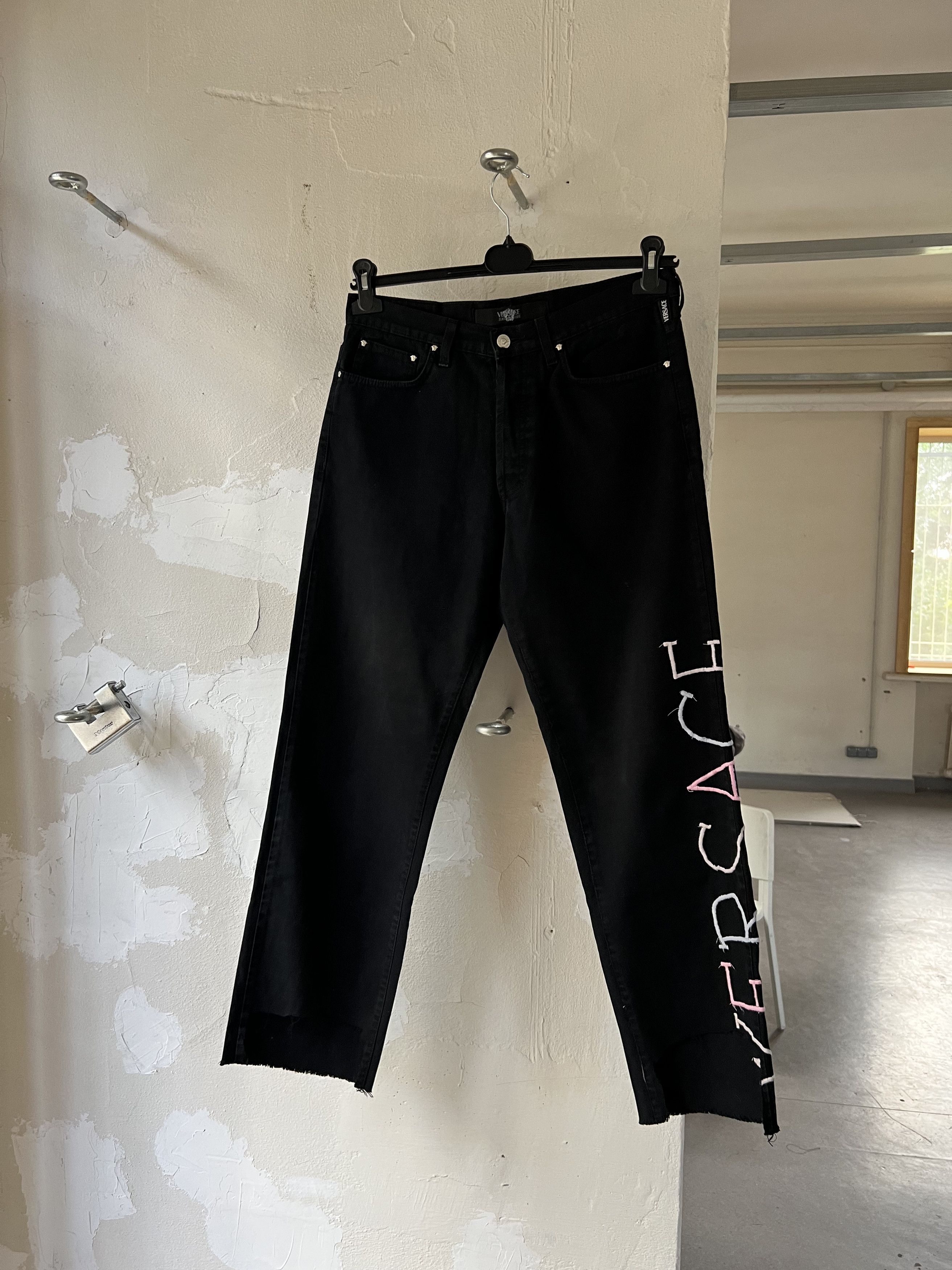 Denime × Versace Jeans Couture Versace Jean Pant Distressed Cropped Embroidered Size US 32 / EU 48 - 1 Thumbnail