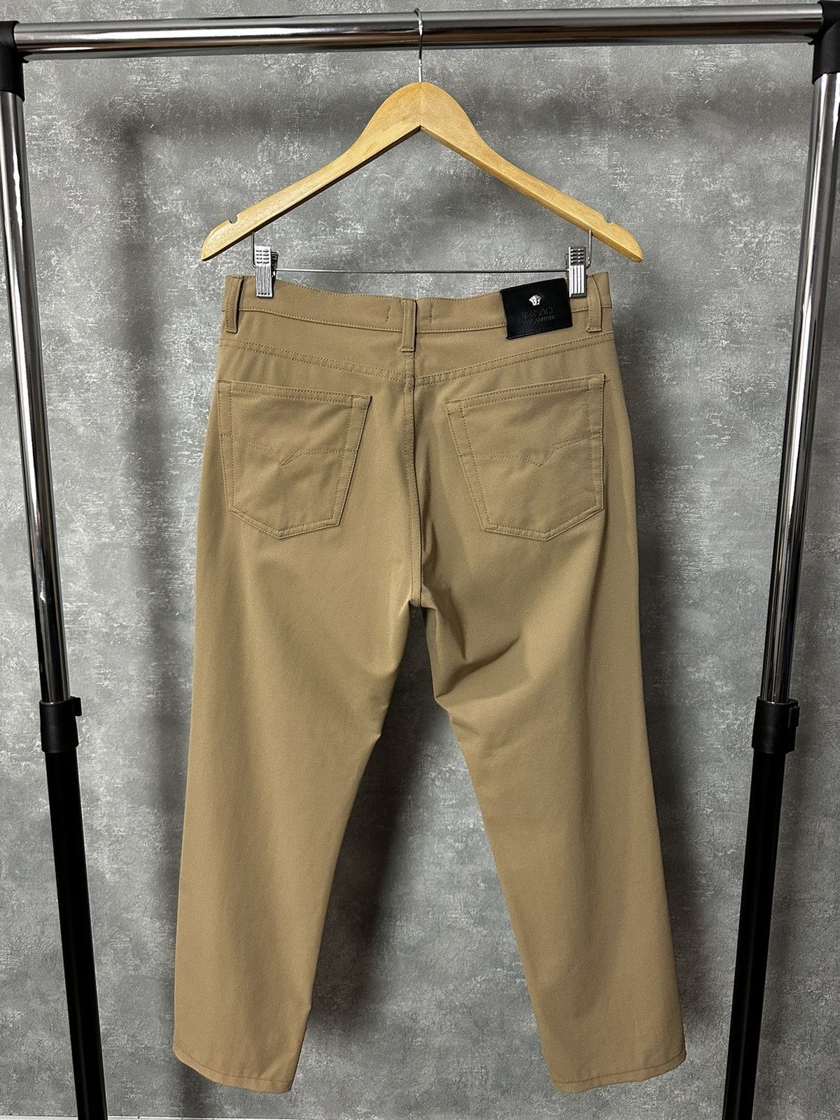 Versace Jeans Couture × Vintage Versace Jeans Couture Beige Logo Basic Women’s Pants Size 28" / US 6 / IT 42 - 5 Thumbnail