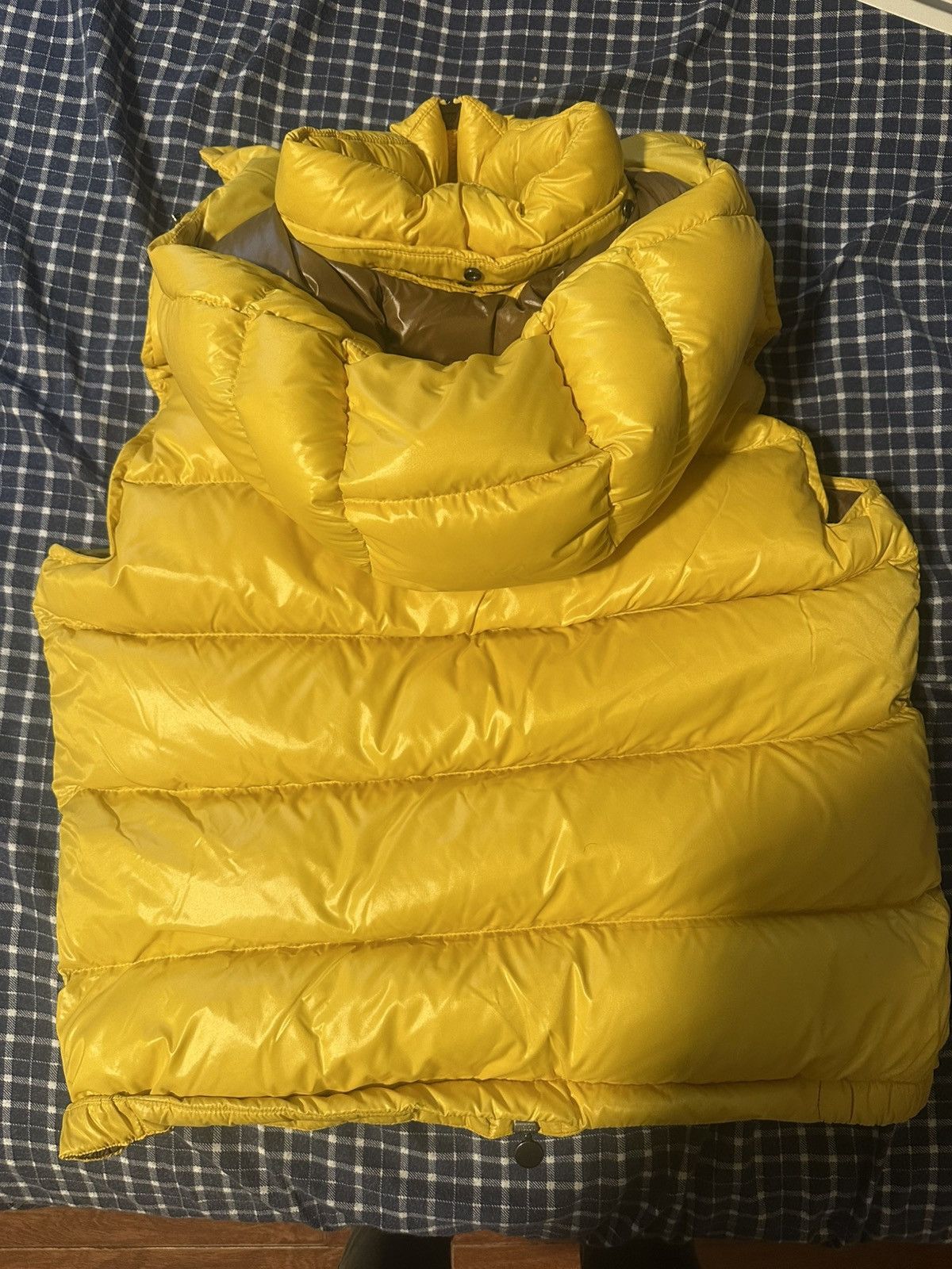 Moncler Moncler Vest w/ Hood — Quality: A Size US L / EU 52-54 / 3 - 3 Thumbnail