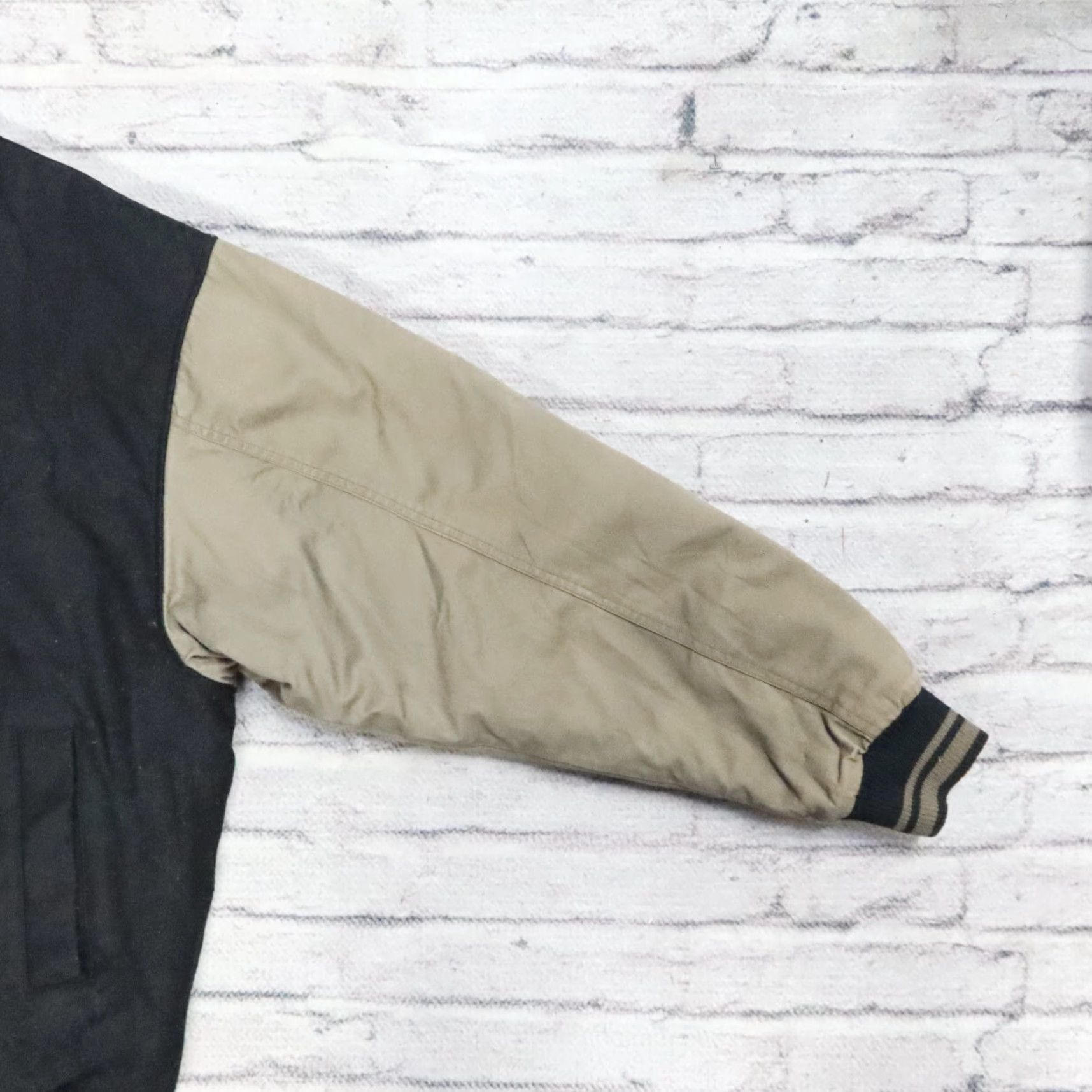 Nike VINTAGE Nike Swoosh Bomber Jacket 2XL Men Black 90s Size US XXL / EU 58 / 5 - 5 Thumbnail