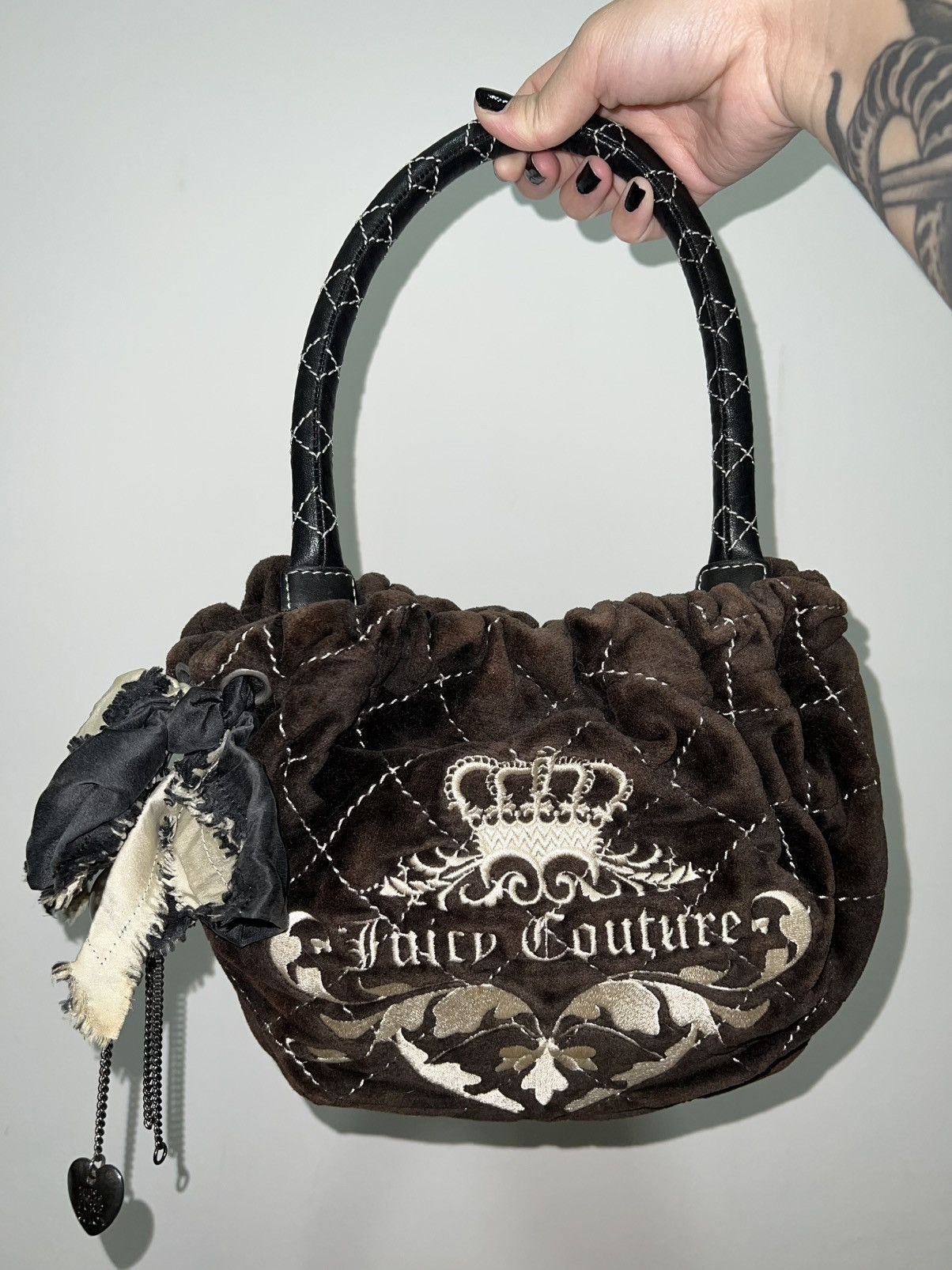 Juicy Couture Vintage Juicy Couture Velour Quilted bag Size ONE SIZE - 1 Thumbnail