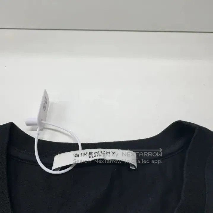 Givenchy Givenchy Men's Logo Print Short Sleeve T-shirt. Size US L / EU 52-54 / 3 - 4 Thumbnail