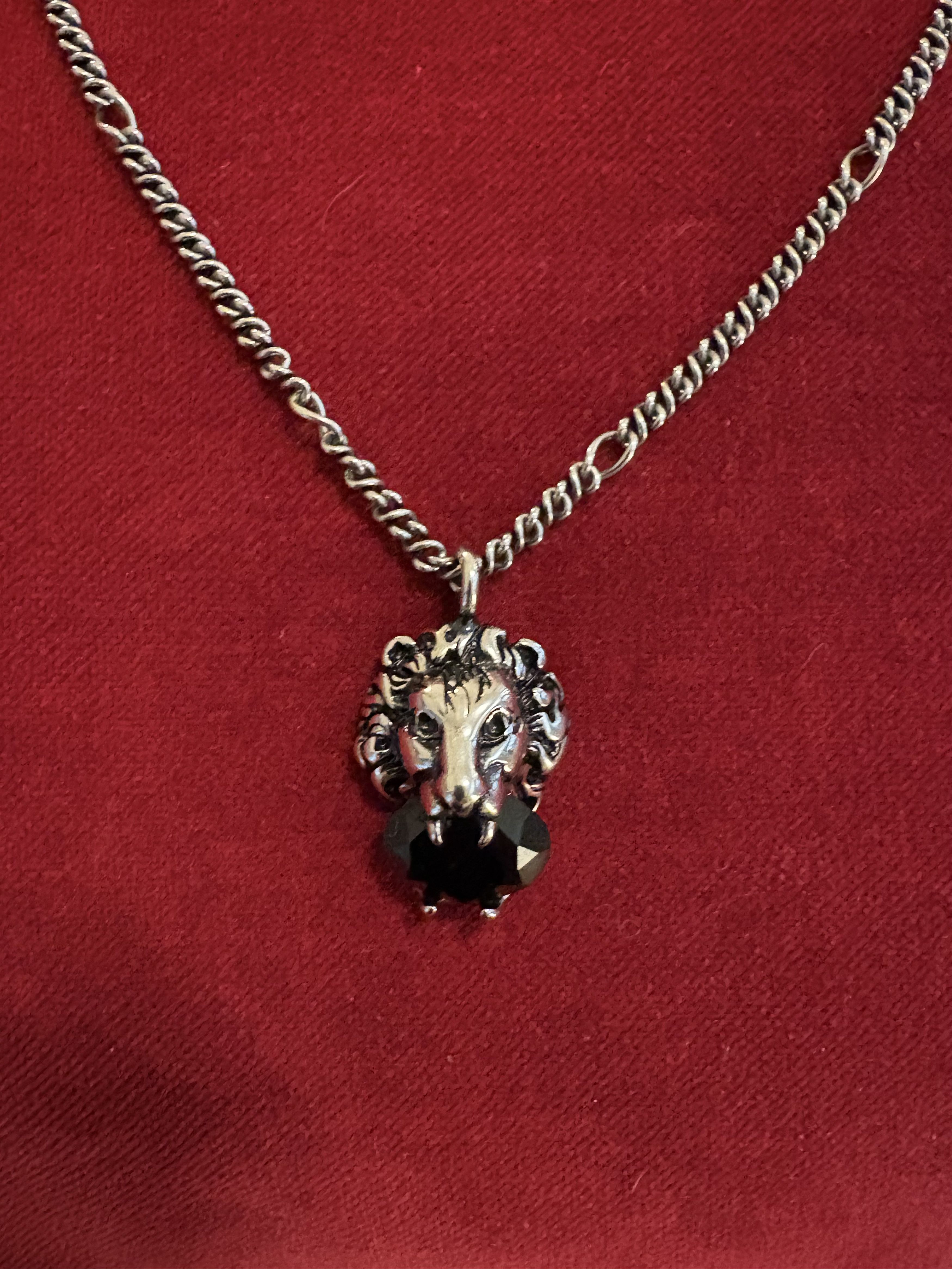 Gucci Lion Necklace Size ONE SIZE - 1 Thumbnail