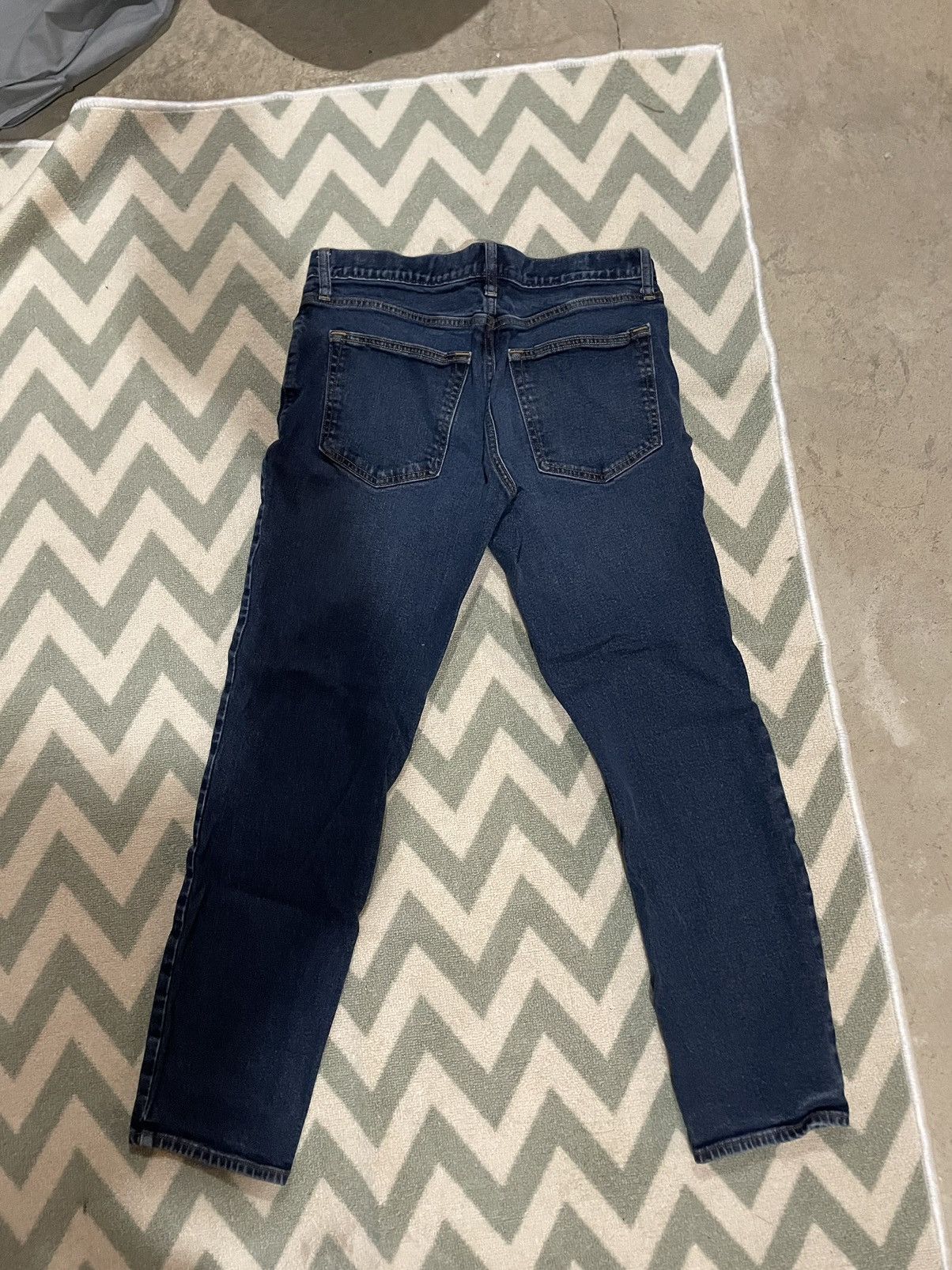 Old Navy Old navy Mens athletic taper built-in flex pants 31x30 Size US 31 - 2 Thumbnail
