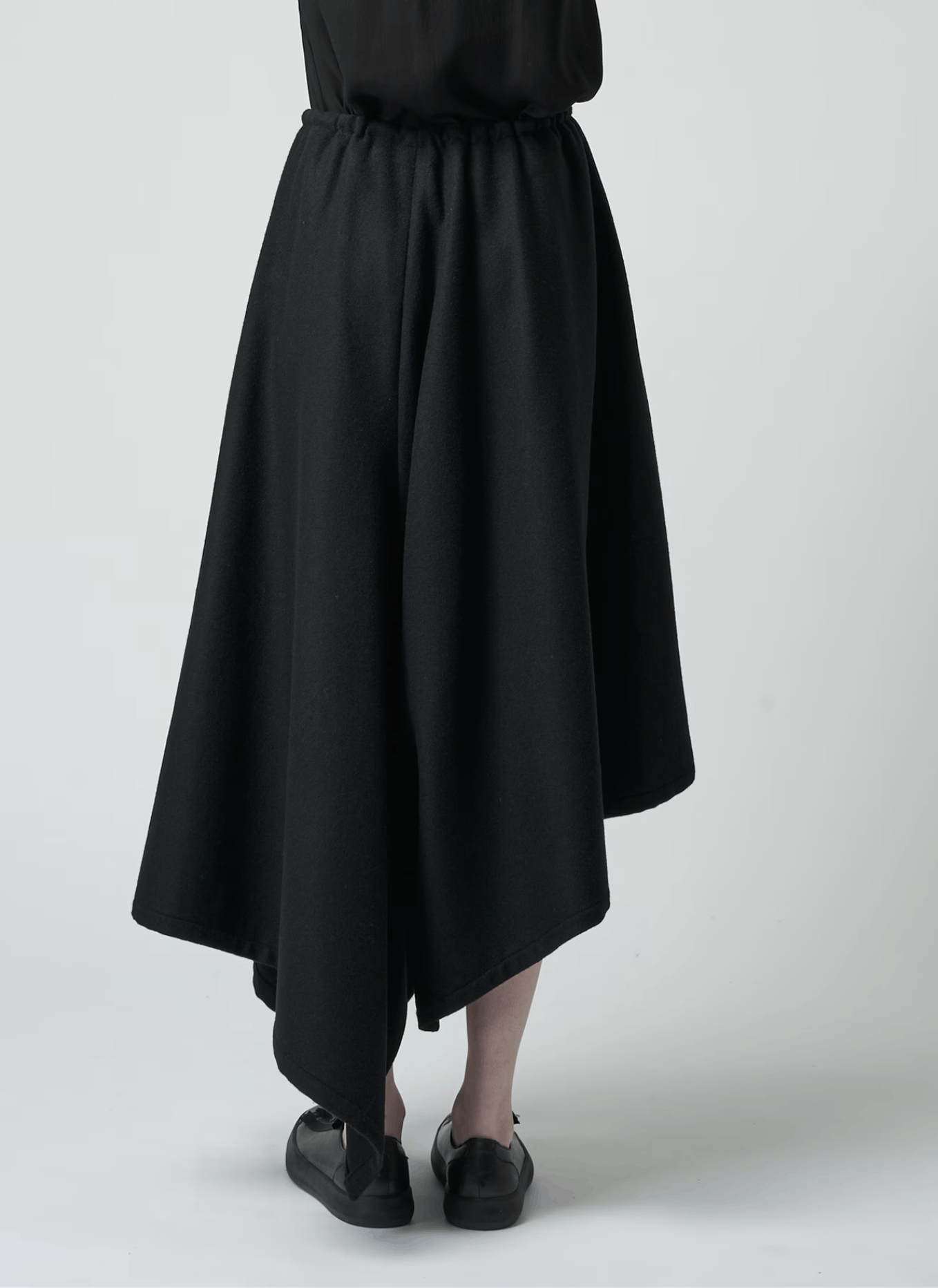 Yohji Yamamoto Yohji Yamamoto Femme - W/GABARDINE DRAWSTRING SKIRT Size 40" / US 18 - 14 Thumbnail