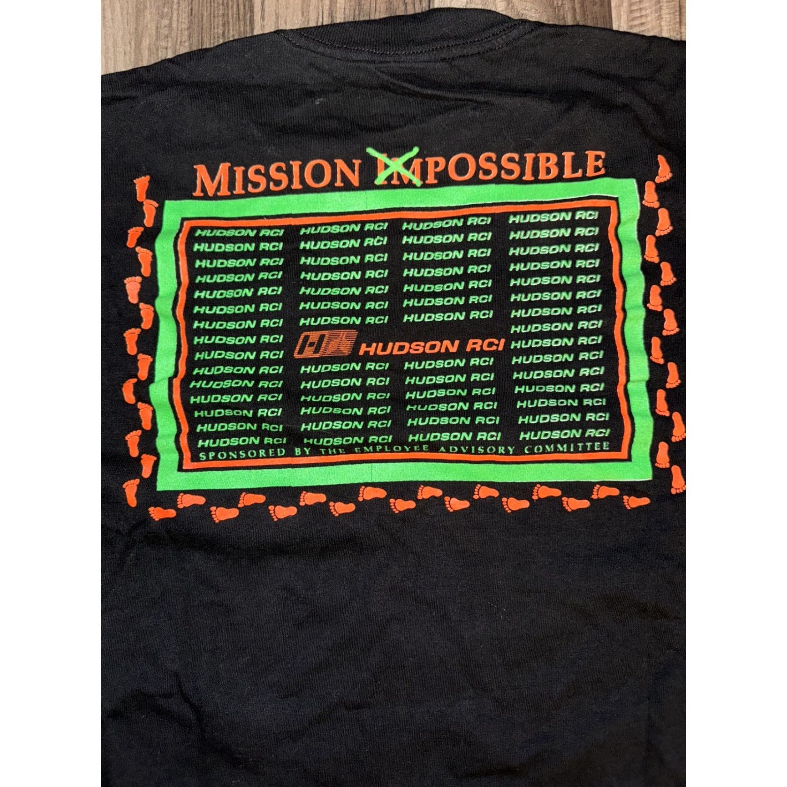Vintage VINTAGE Oneita T-Shirt Black M USA Stitch 19x27 Men Medium Single Stitch Walk America Made In USA 1960s? Size US M / EU 48-50 / 2 - 6 Thumbnail