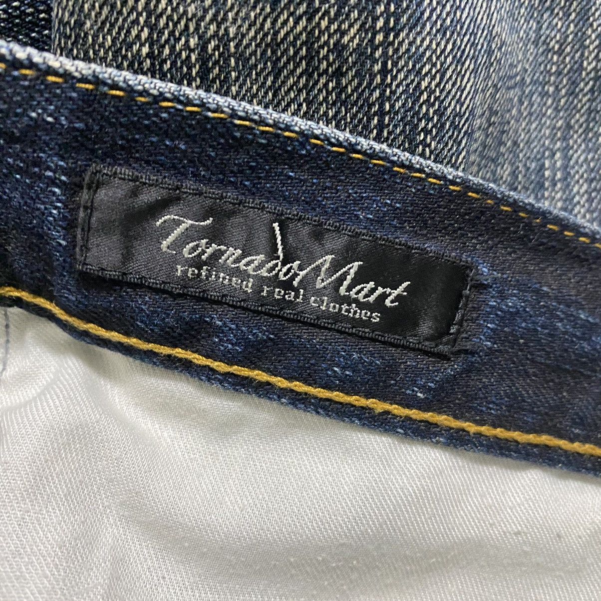 Tornado Mart Tornado Mart Spiral Cut Low Flare Jeans Distressed Size US 31 - 16 Thumbnail