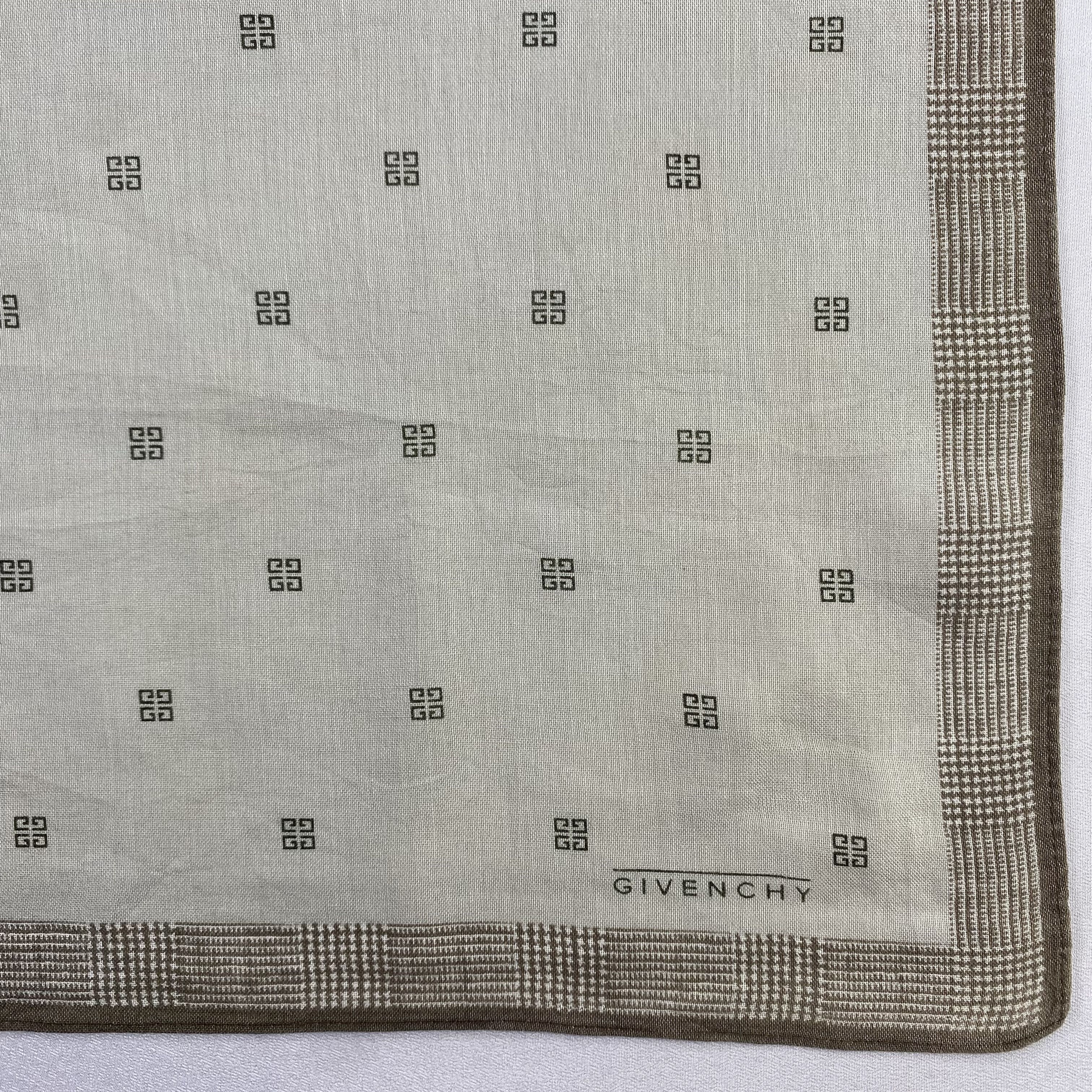 Vintage Givenchy Bandana/ Handkerchief / Neckerchief-P1037 Size ONE SIZE - 3 Thumbnail