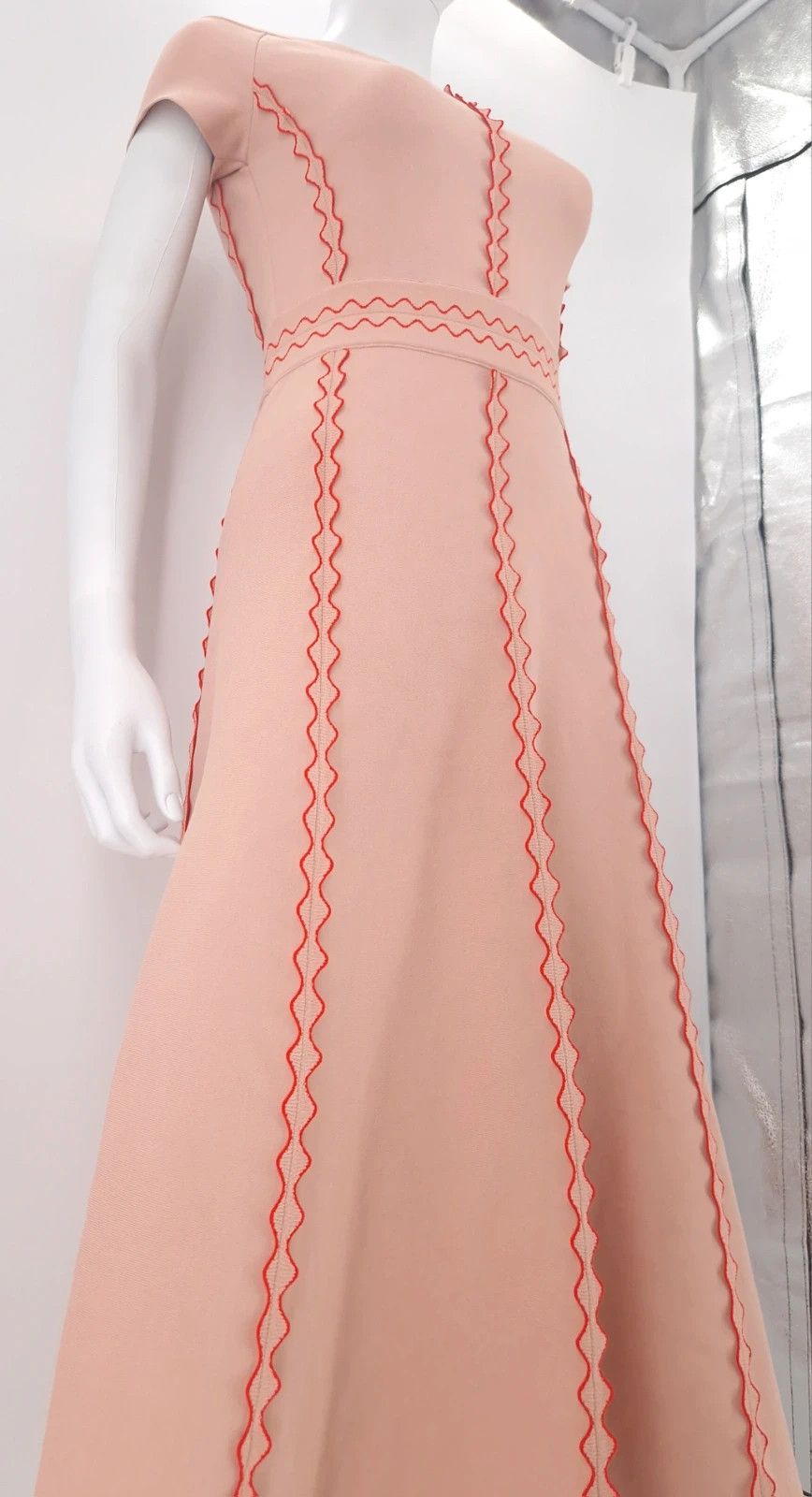 Alexander McQueen Alexander McQueen Off-Shoulder Embroidered Midi Dress Size M / US 6-8 / IT 42-44 - 9 Thumbnail