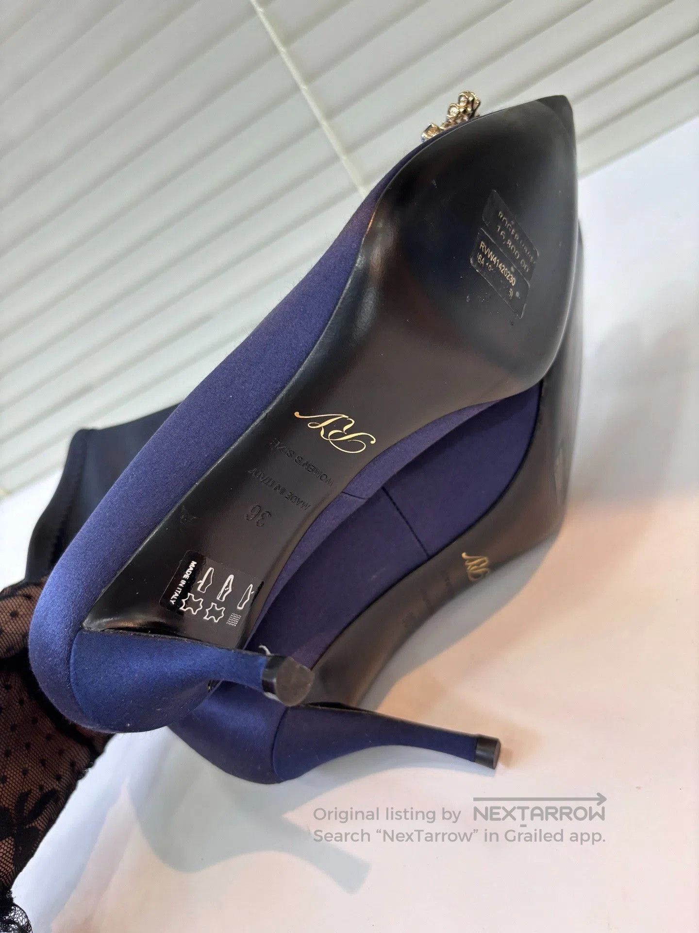 Roger Vivier RV Blue Satin Diamond Buckle Ankle Boots. Size US 5 / IT 35 - 8 Thumbnail