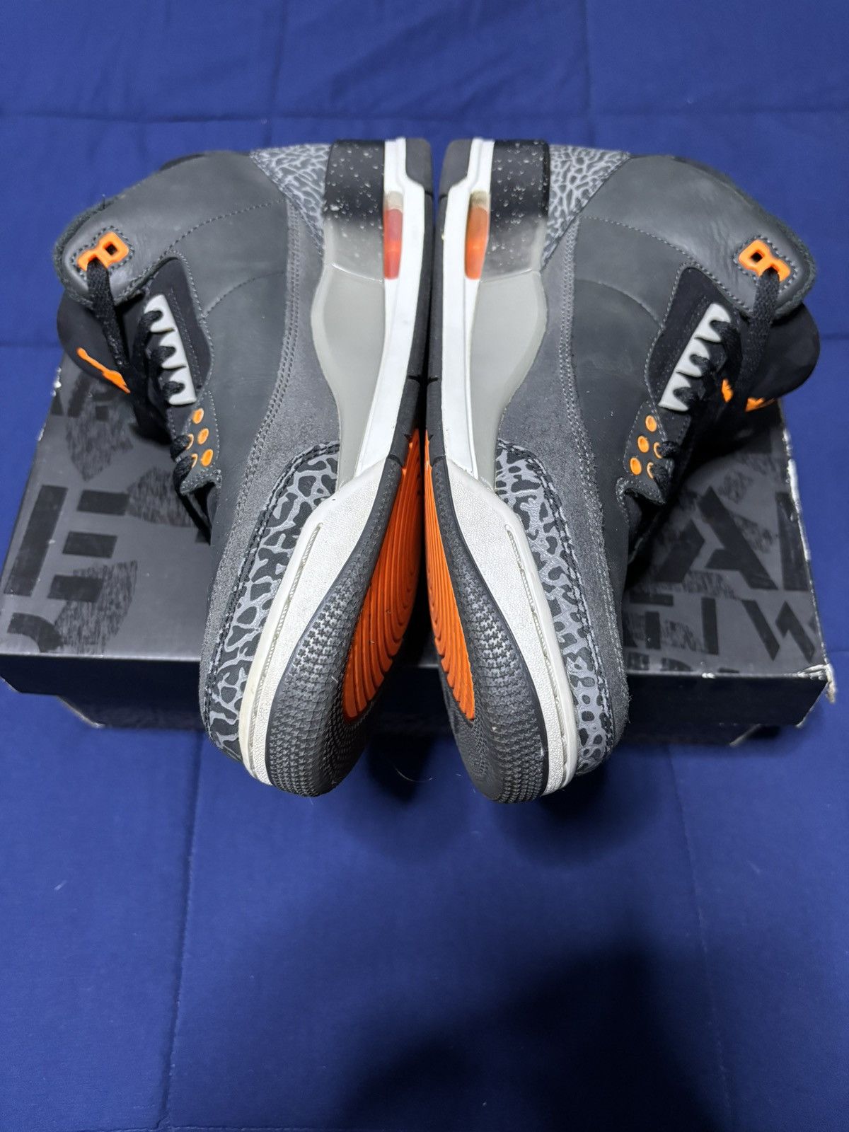 Jordan Brand Jordan 3 Retro Fear 2023 Size 12 Size US 12 / EU 45 - 3 Thumbnail