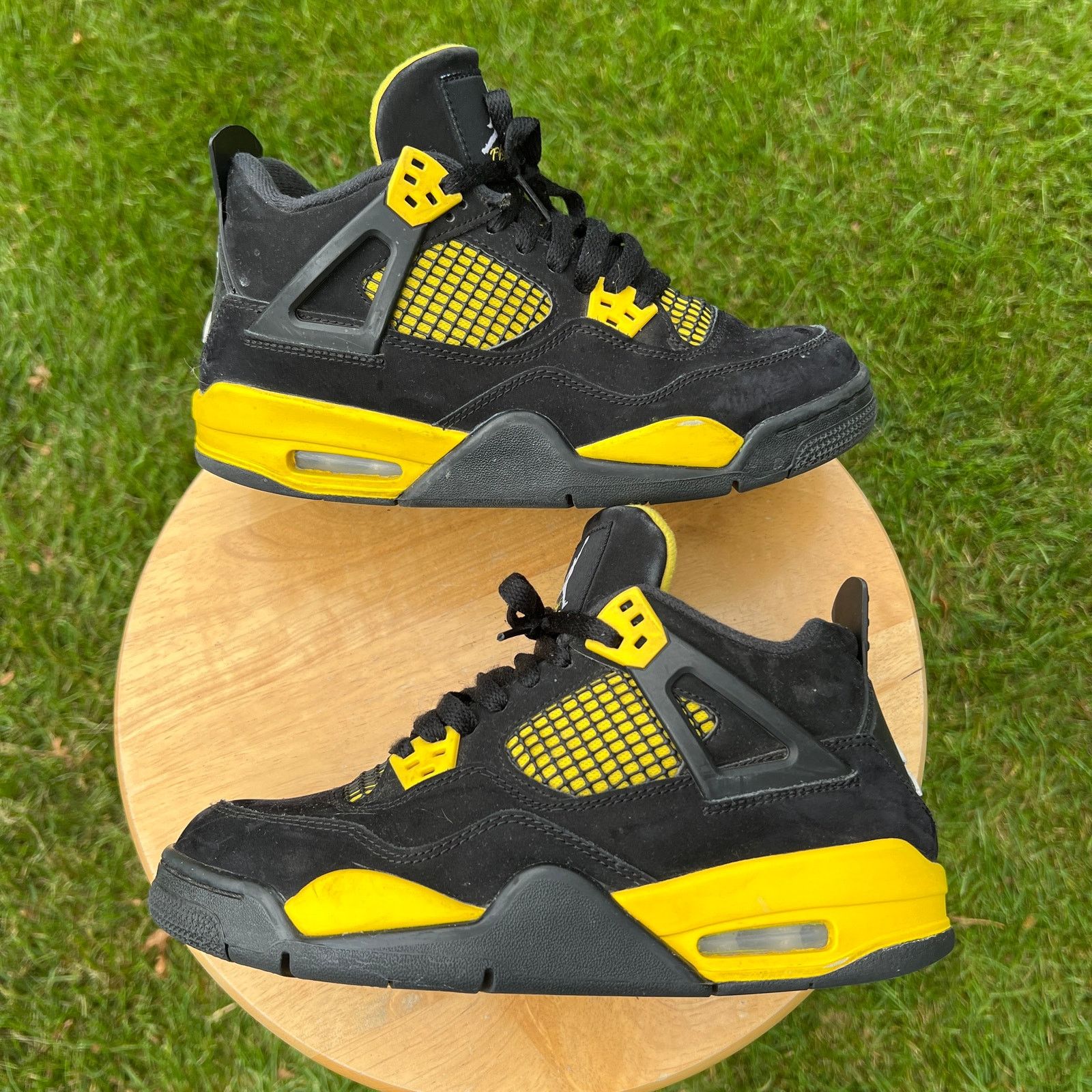 Jordan Brand × Nike Size 6 - Nike Air Jordan 4 Retro GS Thunder 2023 Men's Shoes Size US 6 / EU 39 - 3 Thumbnail
