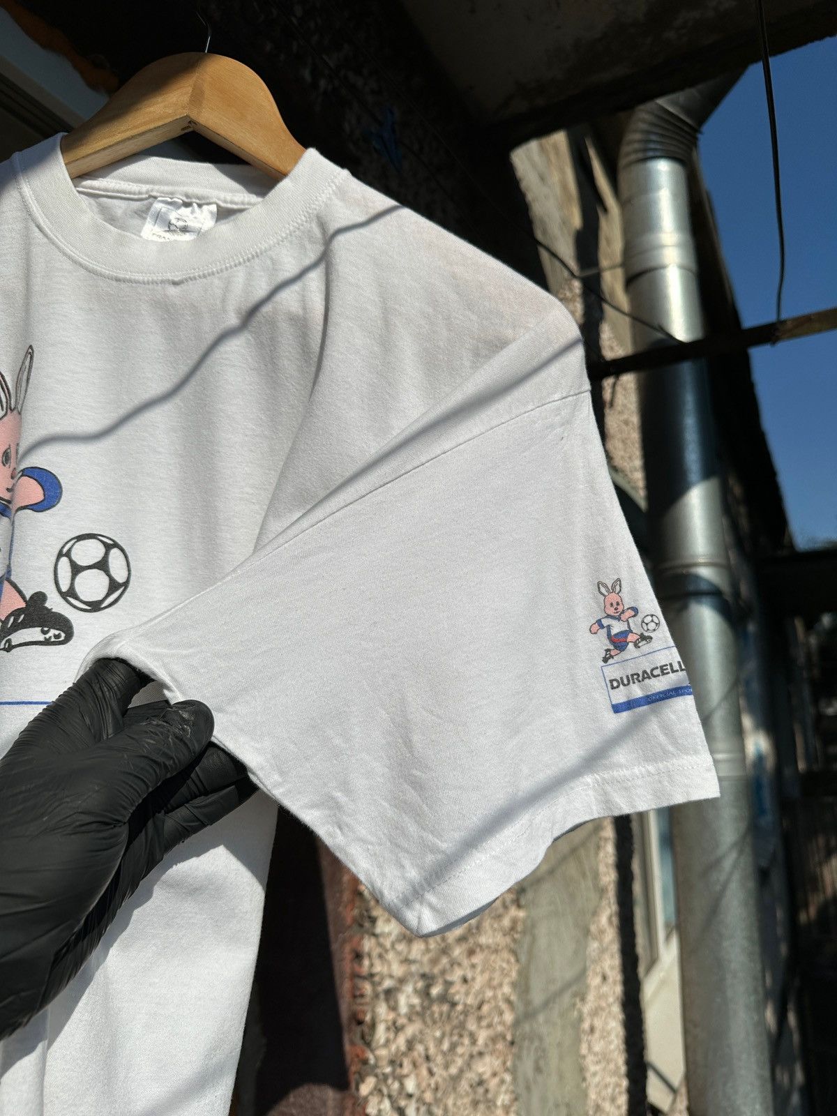 Vintage Vintage France 1998 Duracell World Cup Soccer T-Shirt Size US L / EU 52-54 / 3 - 10 Thumbnail