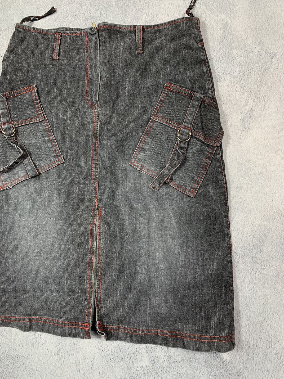 Japanese Brand × Vintage Vintage Y2K Faded denim cargo midi skirt streetwear size 28 Size 28" / US 6 / IT 42 - 3 Thumbnail