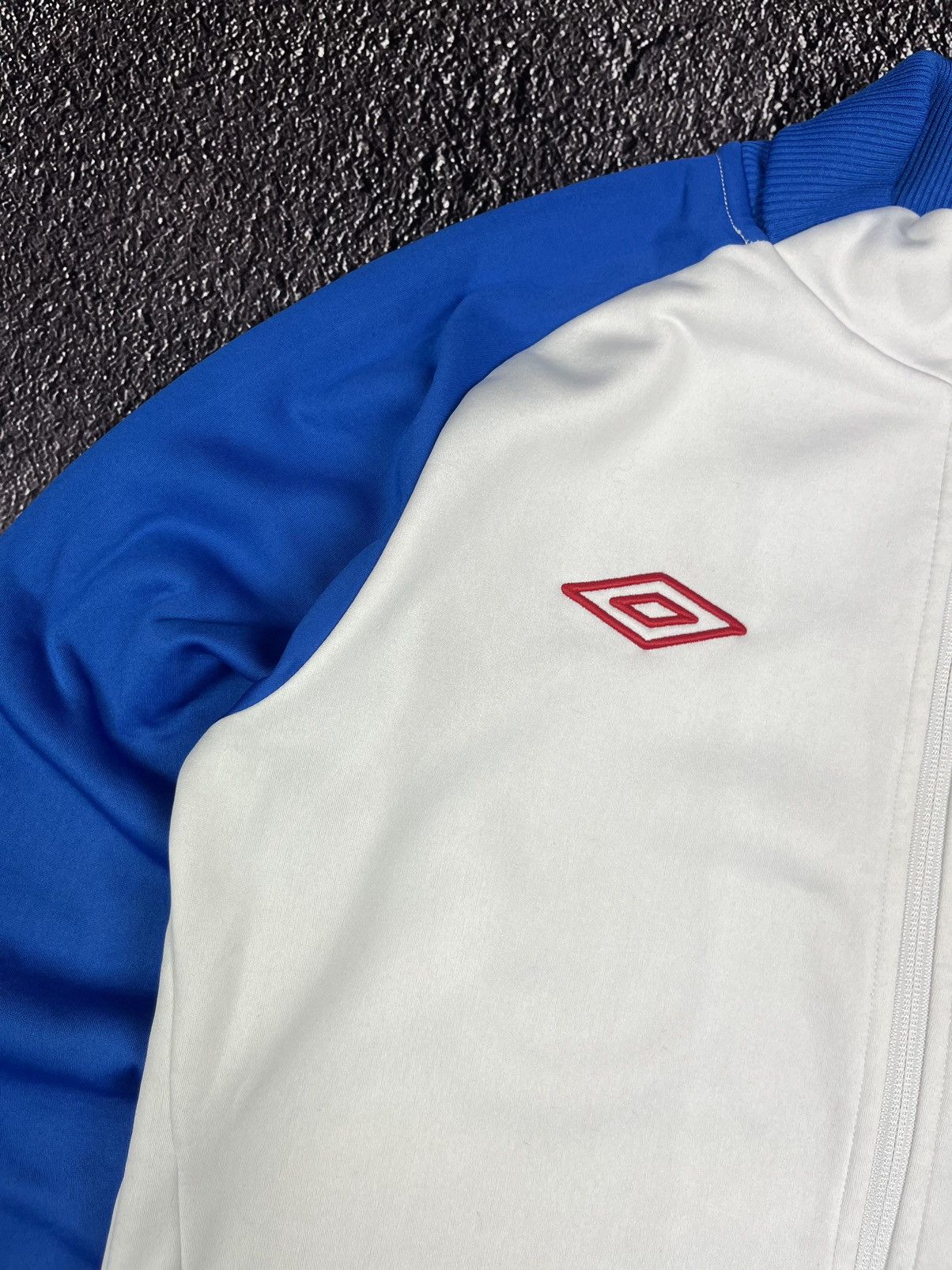 Umbro Umbro England Track Jacket White/Blue Bif Logo Embroidered Size US M / EU 48-50 / 2 - 3 Thumbnail