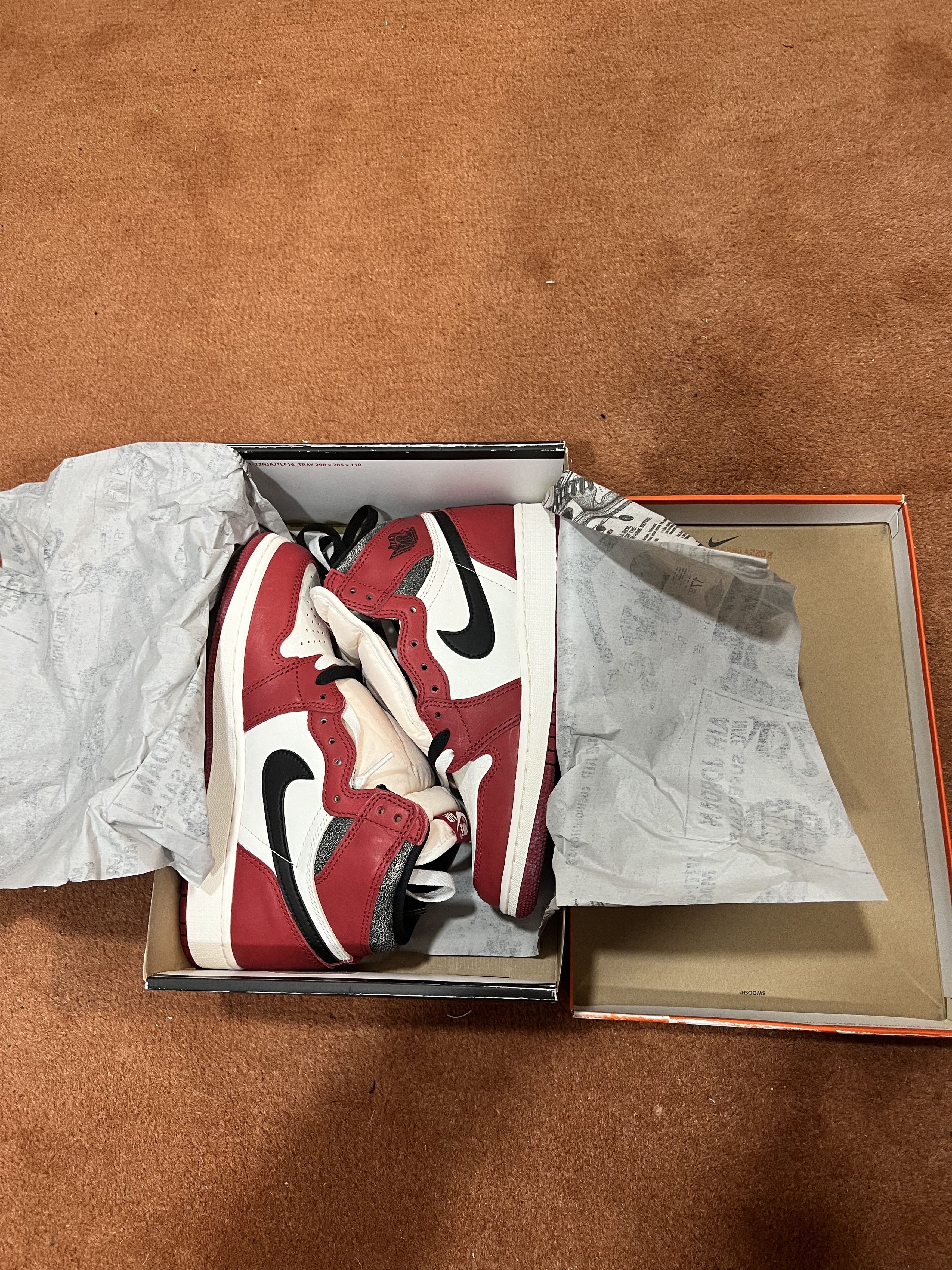 Jordan Brand Air Jordan 1 Retro High Size US 5 / EU 37 - 5 Thumbnail