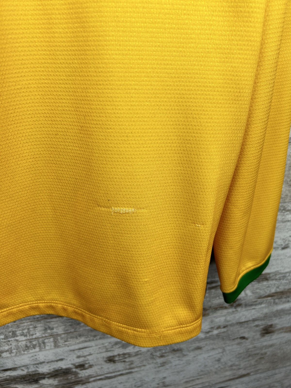 Nike Mens Vintage Nike FC Celtic T Shirt home away soccer jersey Size US XXL / EU 58 / 5 - 11 Thumbnail