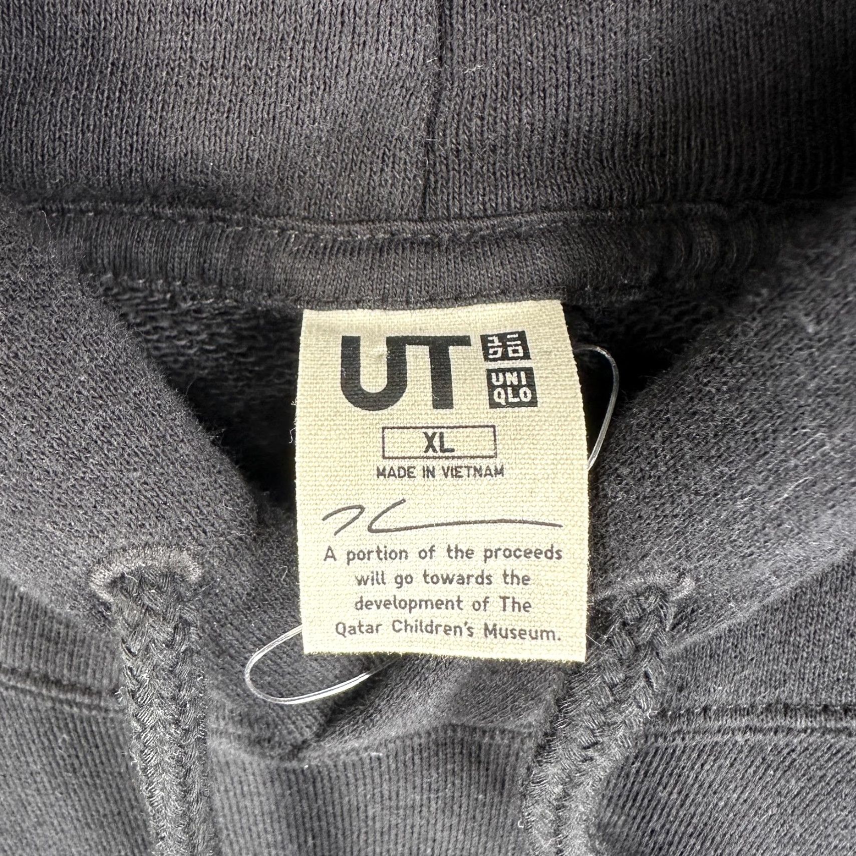 Uniqlo Uniqlo UT Hoodie Mens XL Black Graphic Print Hooded Pockets Jeff Koons Balloon Dog Orange Size US XL / EU 56 / 4 - 2 Thumbnail