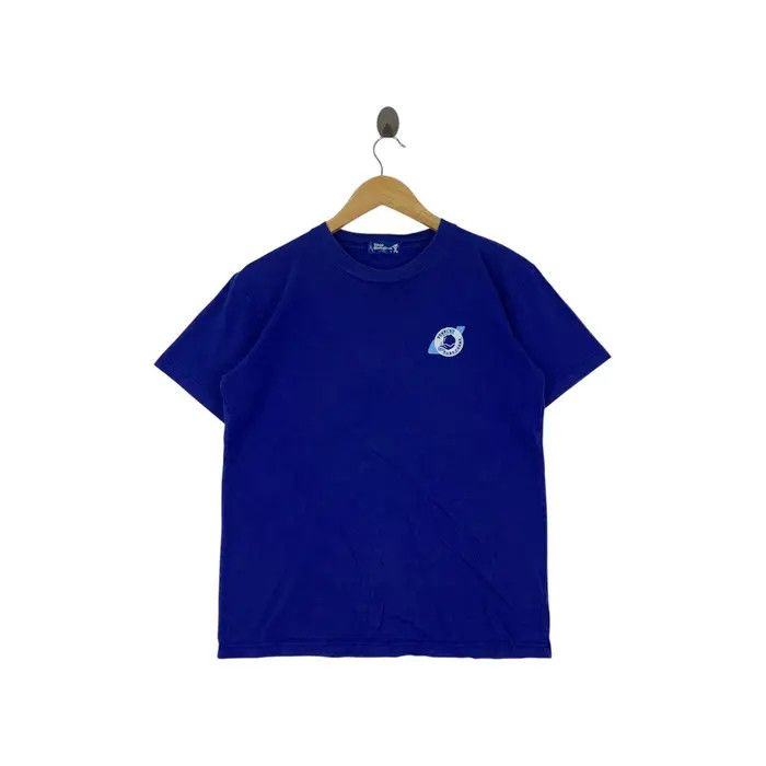 Disney Vintage TOKYO DISNEYLAND RESORT Donald Surf Champ Tee Shirt Size M / US 6-8 / IT 42-44 - 1 Thumbnail