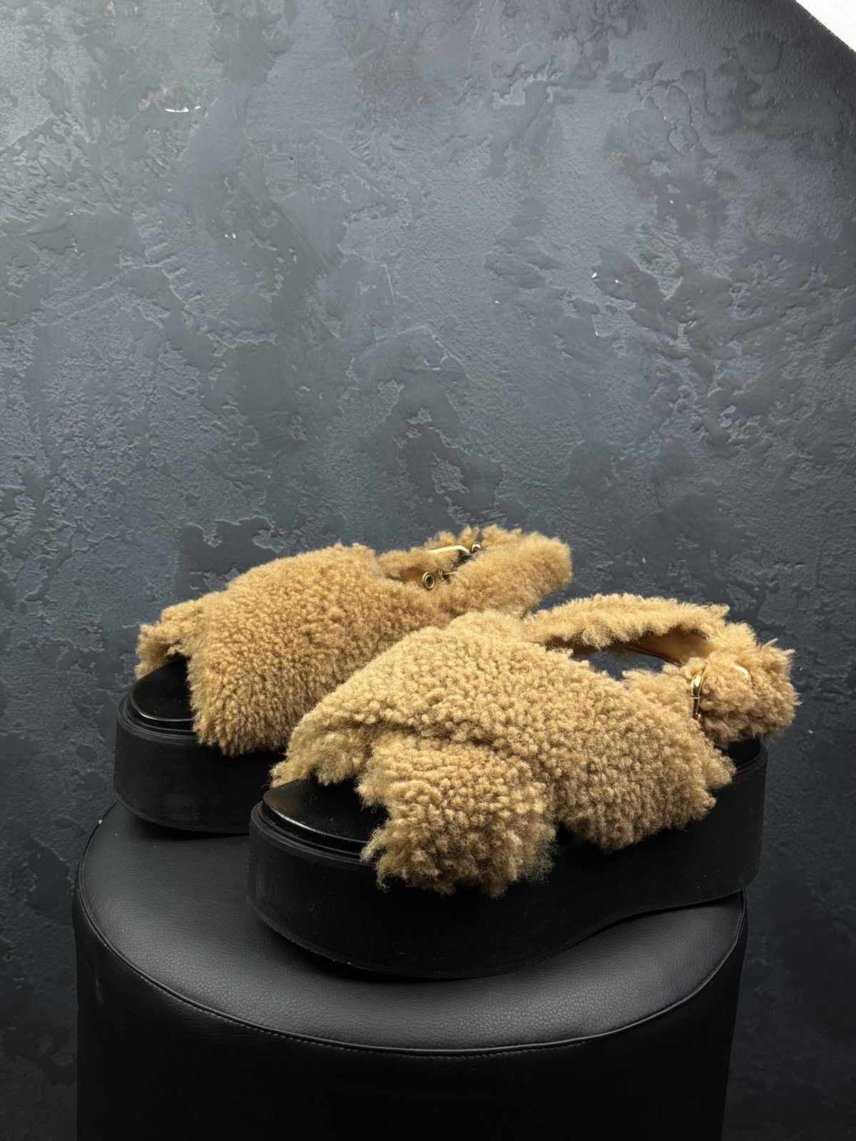 Marni Marni Beige Shearling Fussbett Shoes Black Rubber Platform Size US 10 / IT 40 - 1 Thumbnail