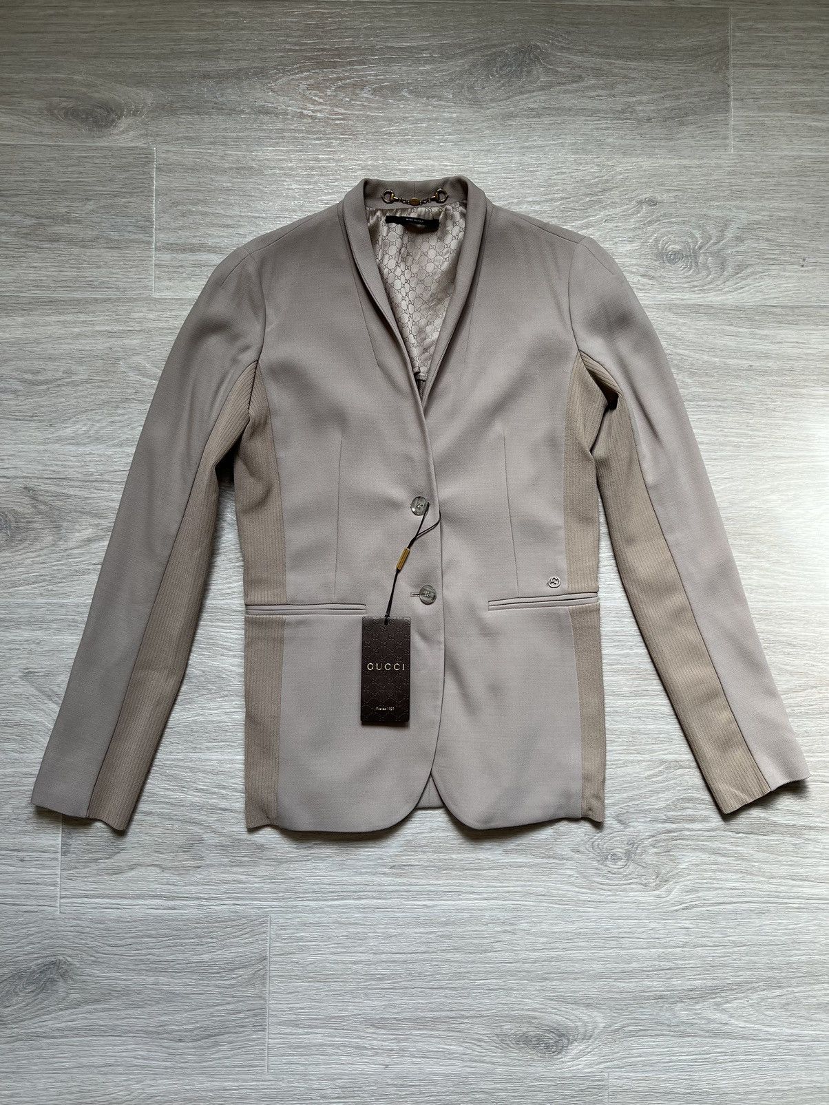 image of Gucci Women’S Blazer in Beige, Women's (Size Medium)