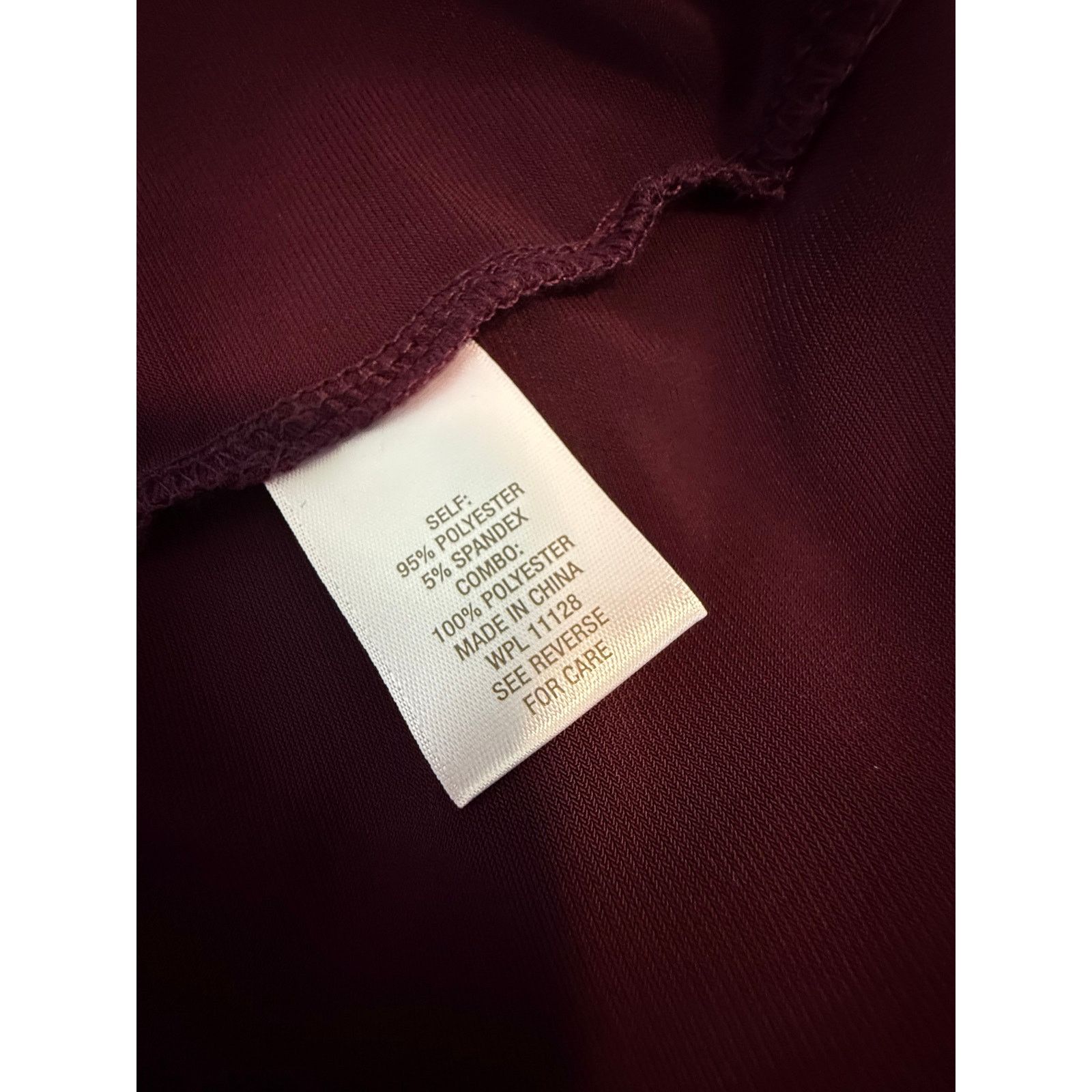 Other Dressbarn Burgundy Blouse Women Sleeveless Satin L - A021 Size L / US 10 / IT 46 - 5 Thumbnail