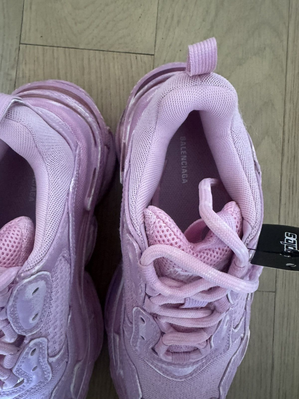 Balenciaga NEW Balenciaga Women’s Triple S Sneaker Faded Pink Size 36 Size US 6 / IT 36 - 12 Thumbnail