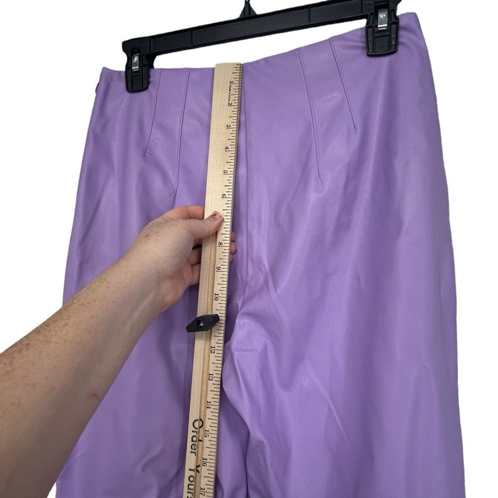 NOCTURNE NOCTURNE CARROT FAUX LEATHER LAVENDER LEGGINGS Size 28" / US 6 / IT 42 - 5 Thumbnail