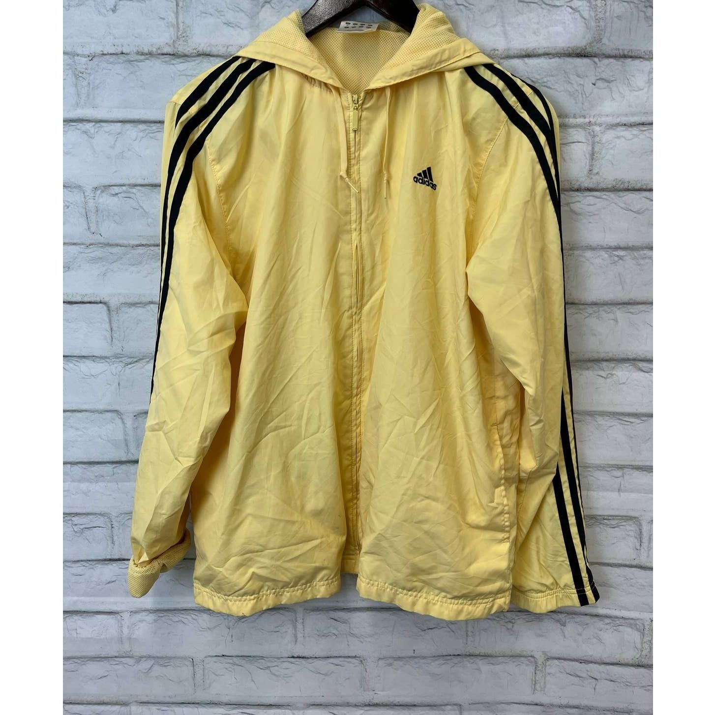 Adidas Vintage Adidas L Windbreaker Jacket Hooded Mesh Lined Yellow Size L / US 10 / IT 46 - 1 Thumbnail