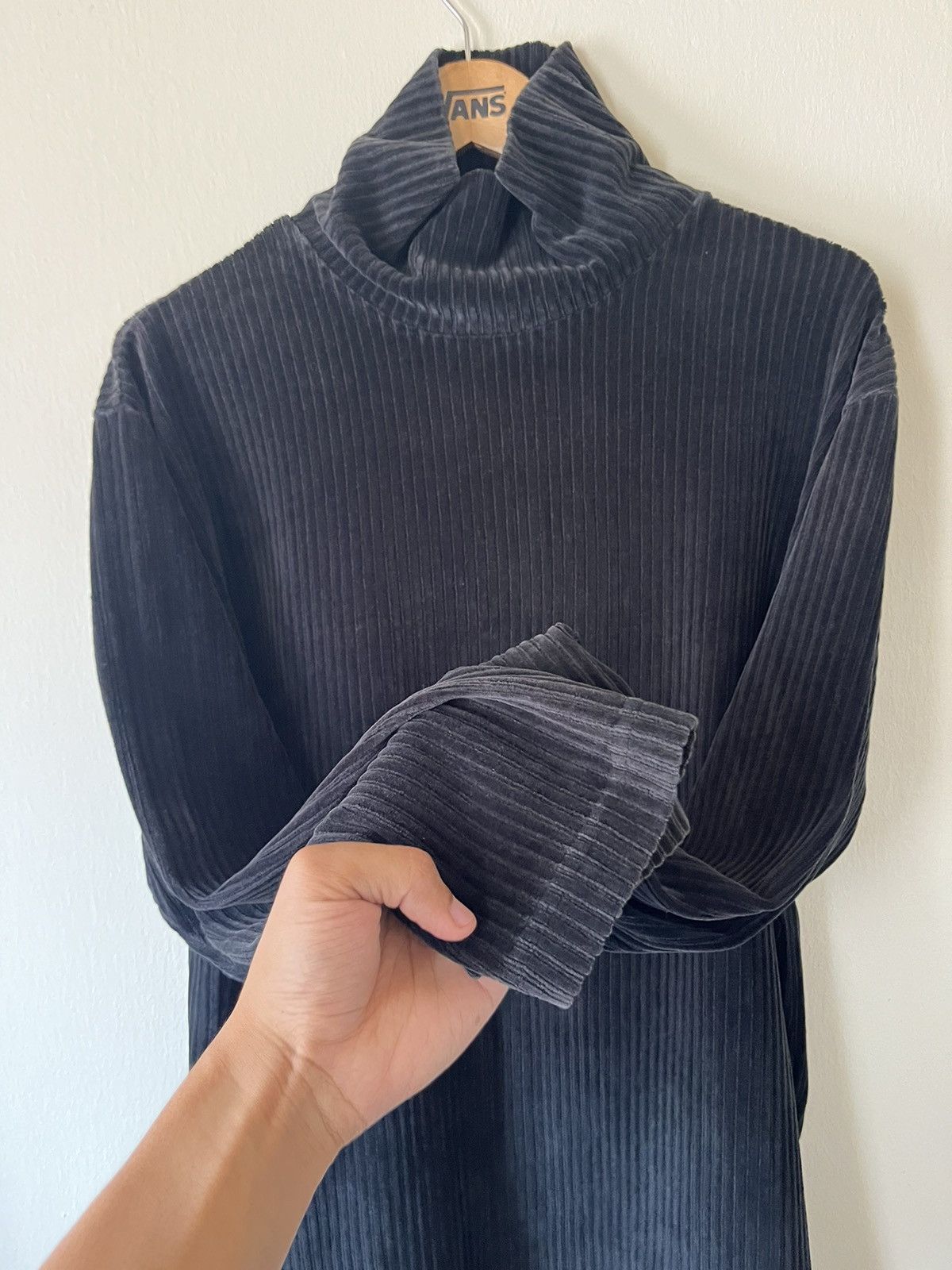 Japanese Brand Lucky Strike Corduroy Turtle Neck Size US L / EU 52-54 / 3 - 5 Thumbnail