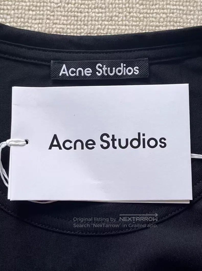 Acne Studios Acne Studios Smiley Patch Short Sleeve T-Shirt, Unisex, Bl Size US S / EU 44-46 / 1 - 4 Thumbnail