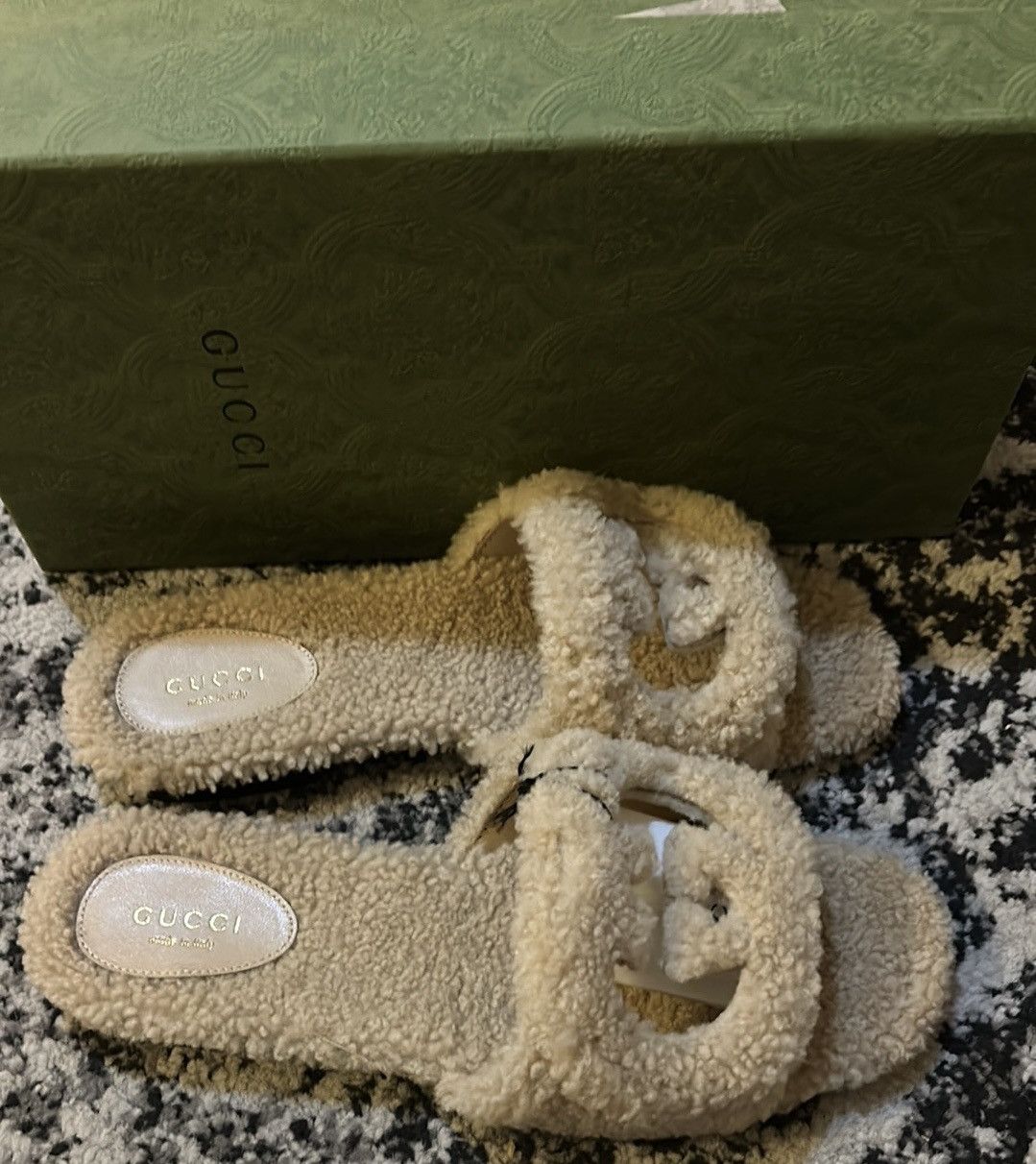 Gucci Gucci Interlocking G Fur Sandal Size US 9 / IT 39 - 3 Thumbnail