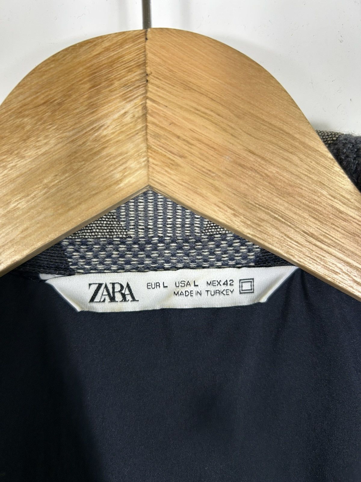 Zara ZARA Geometric Pattern Padded Jacket Abstract Triangle Print Size US L / EU 52-54 / 3 - 10 Thumbnail