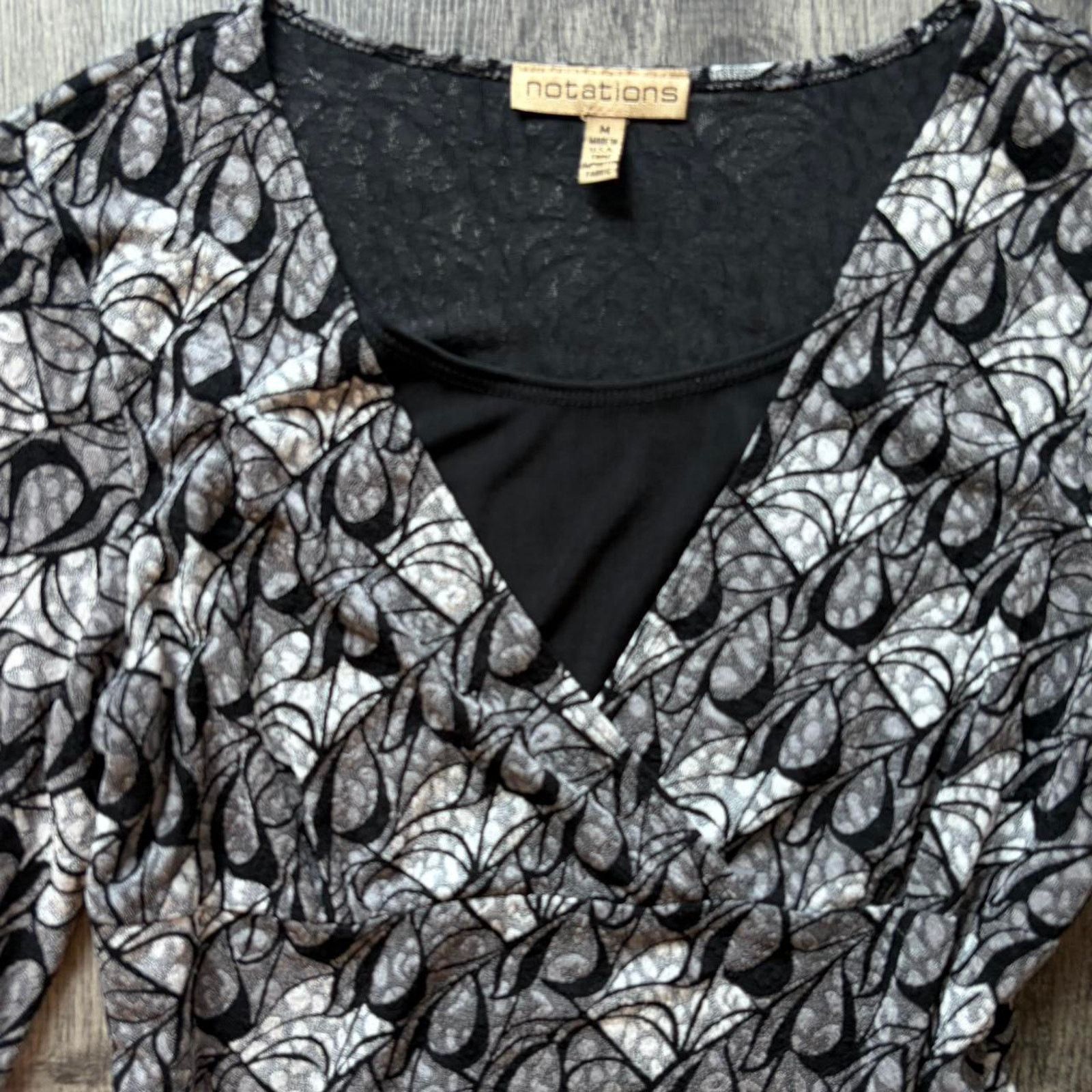 Other Notations black & grey long sleeve blouse Size M / US 6-8 / IT 42-44 - 2 Thumbnail